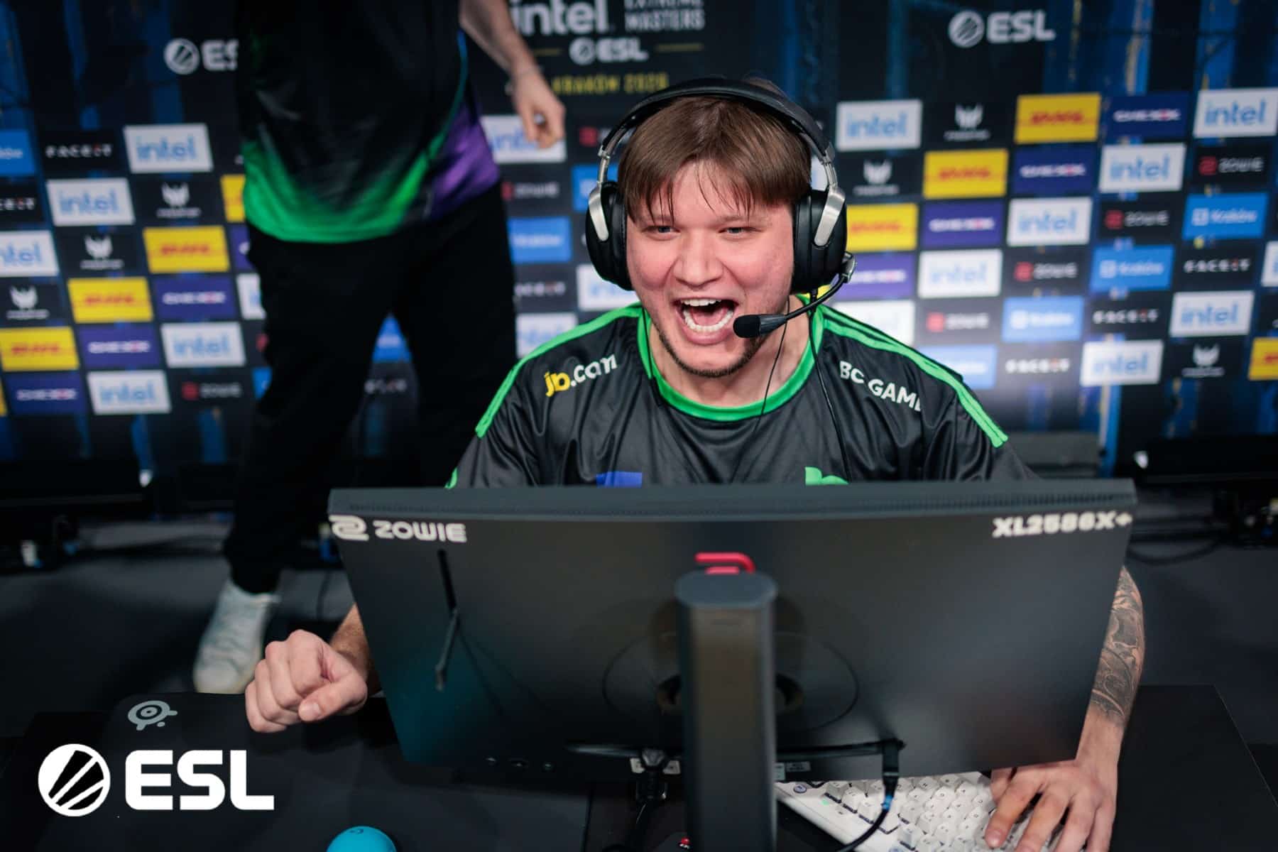 IEM Kraków 2026：豪门开局强势，s1mple王者归来