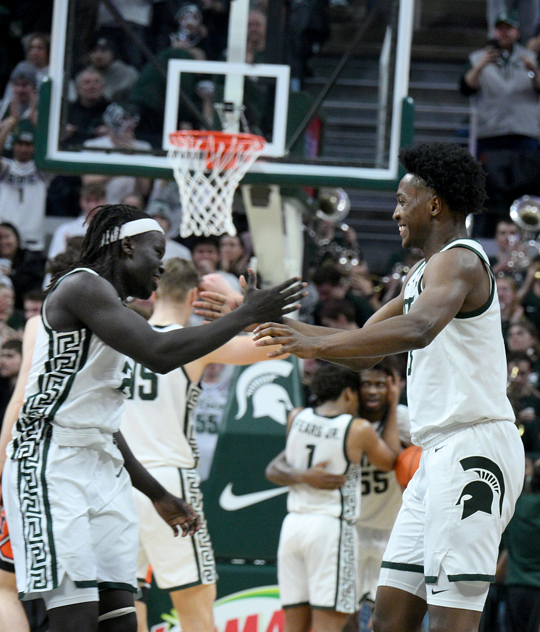 NCAA大十联盟焦点战：密歇根州大客战威斯康星深度分析