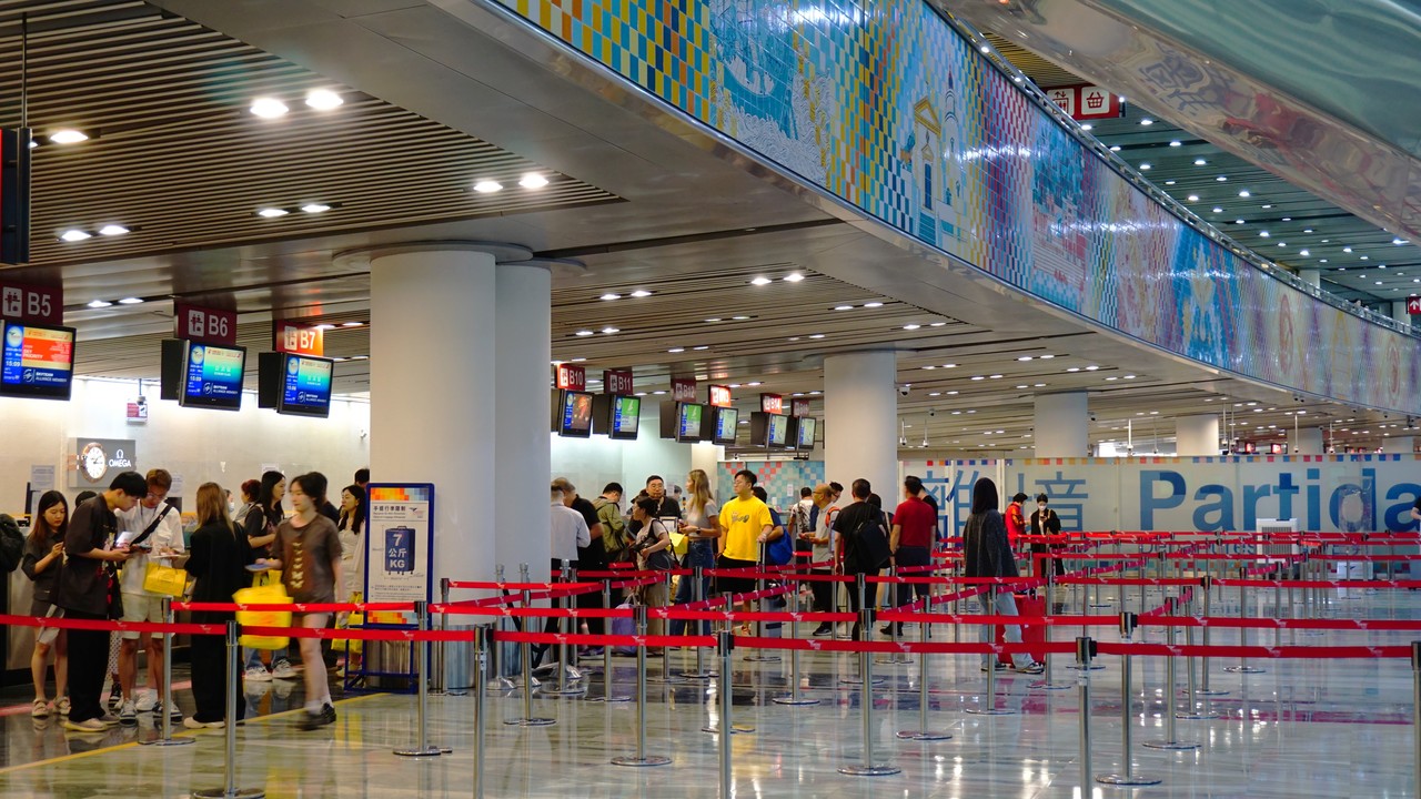 中东局势骤然升级：澳门发布最高级别旅行警示，中国紧急撤侨