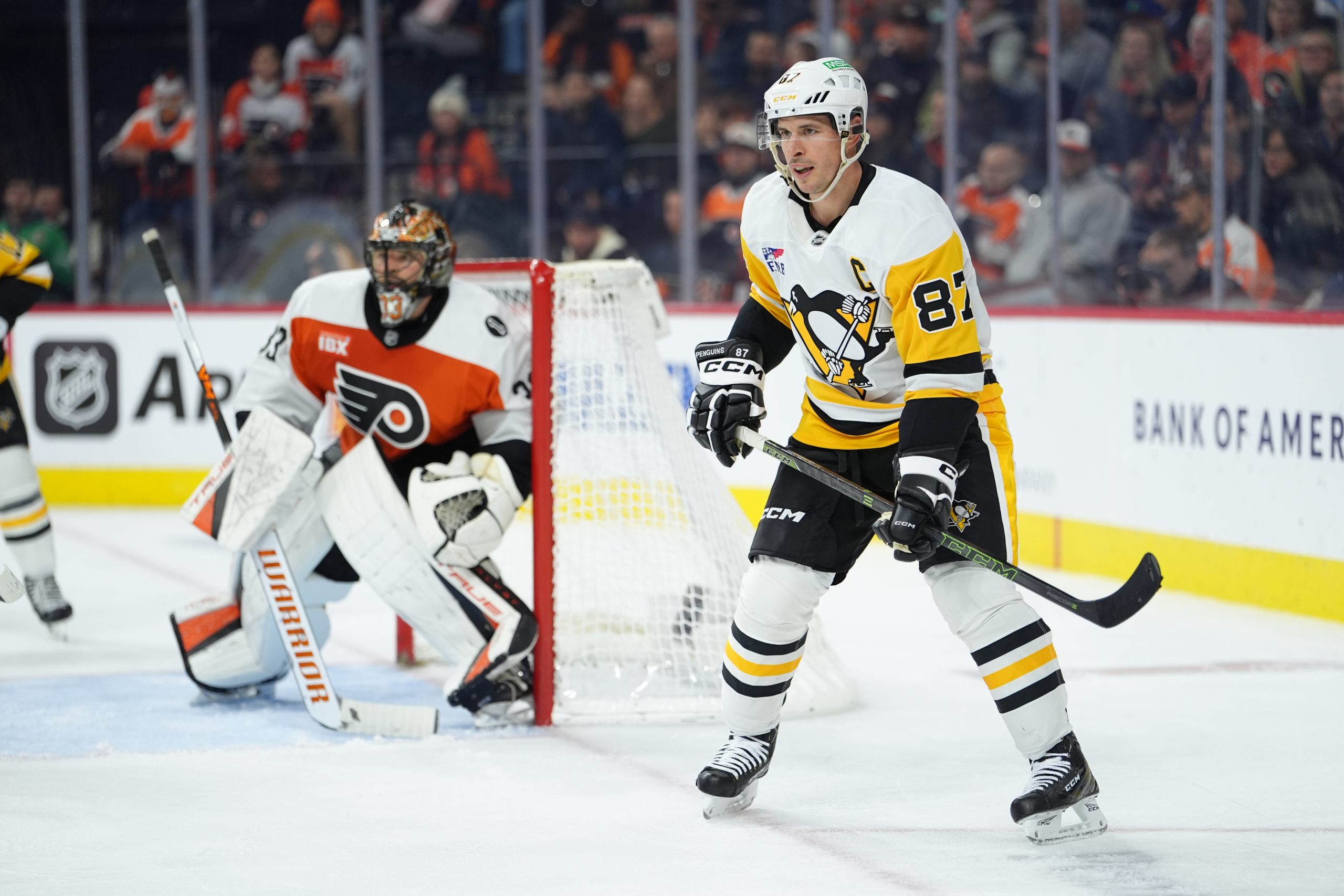 NHL冰球：斯坦利杯季后赛玩家道具投注深度解析
