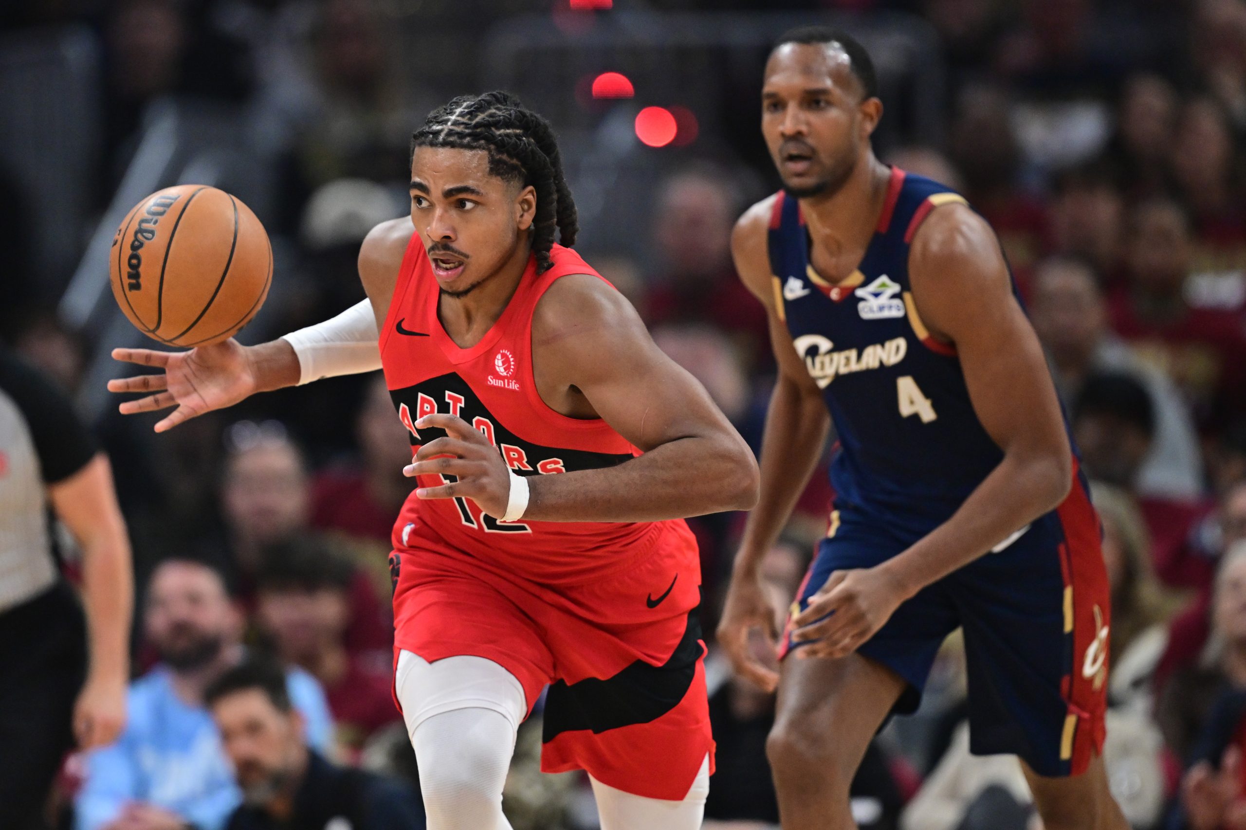 NBA季后赛G4前瞻：骑士猛龙焦点战，两大奇兵数据深度解析