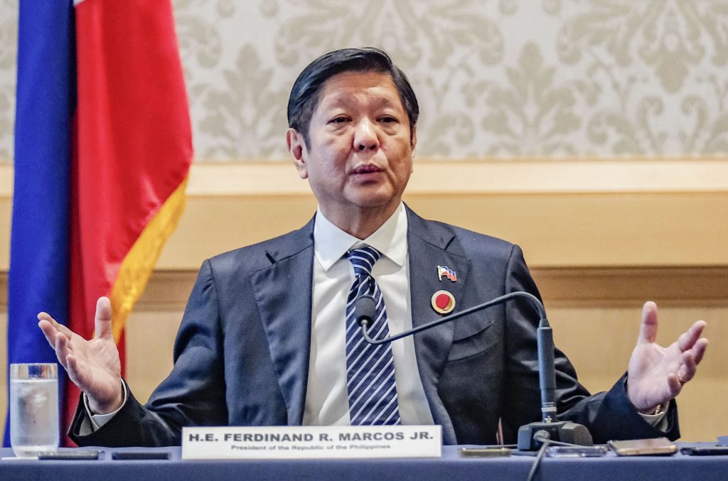 菲律宾总统马科斯深陷弹劾传闻,总统府强硬回应 菲律宾总统马科斯深陷弹劾传闻,总统府强硬回应