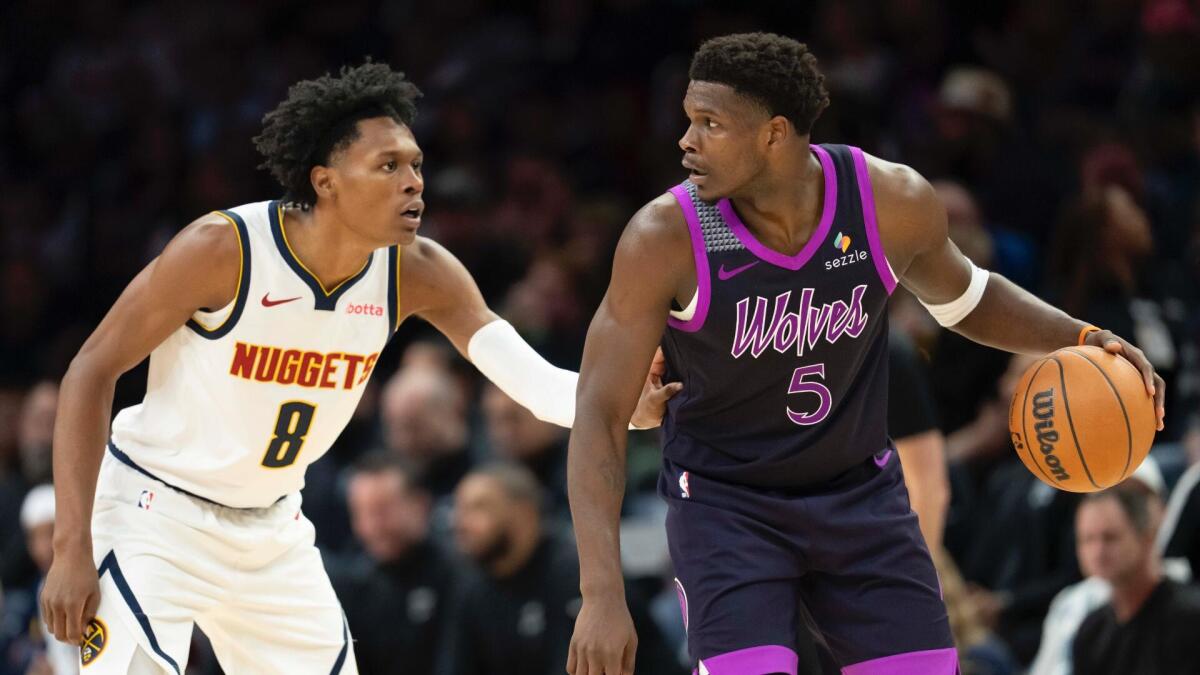 NBA周二前瞻:多场激战分差紧凑,森林狼客场欲屠爵士 NBA周二前瞻:多场激战分差紧凑,森林狼客场欲屠爵士