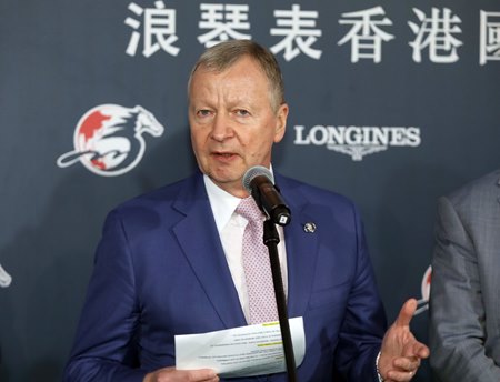 香港马会CEO重磅警告：全球非法博彩市场失控，行业面临生死劫