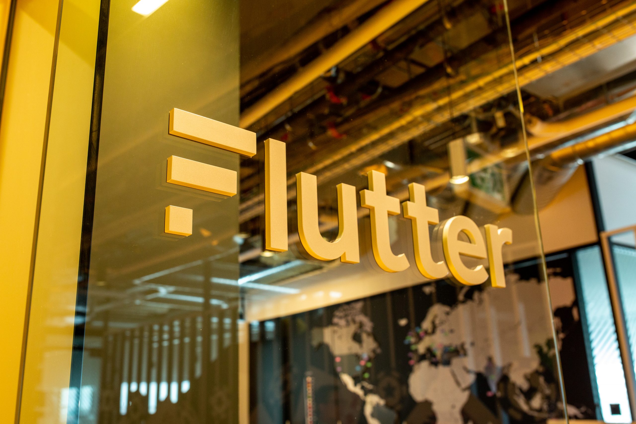 Flutter FY25财报:营收创新高,印度禁令致净亏损,美国市场成增长引擎 Flutter FY25财报:营收创新高,印度禁令致净亏损,美国市场成增长引擎