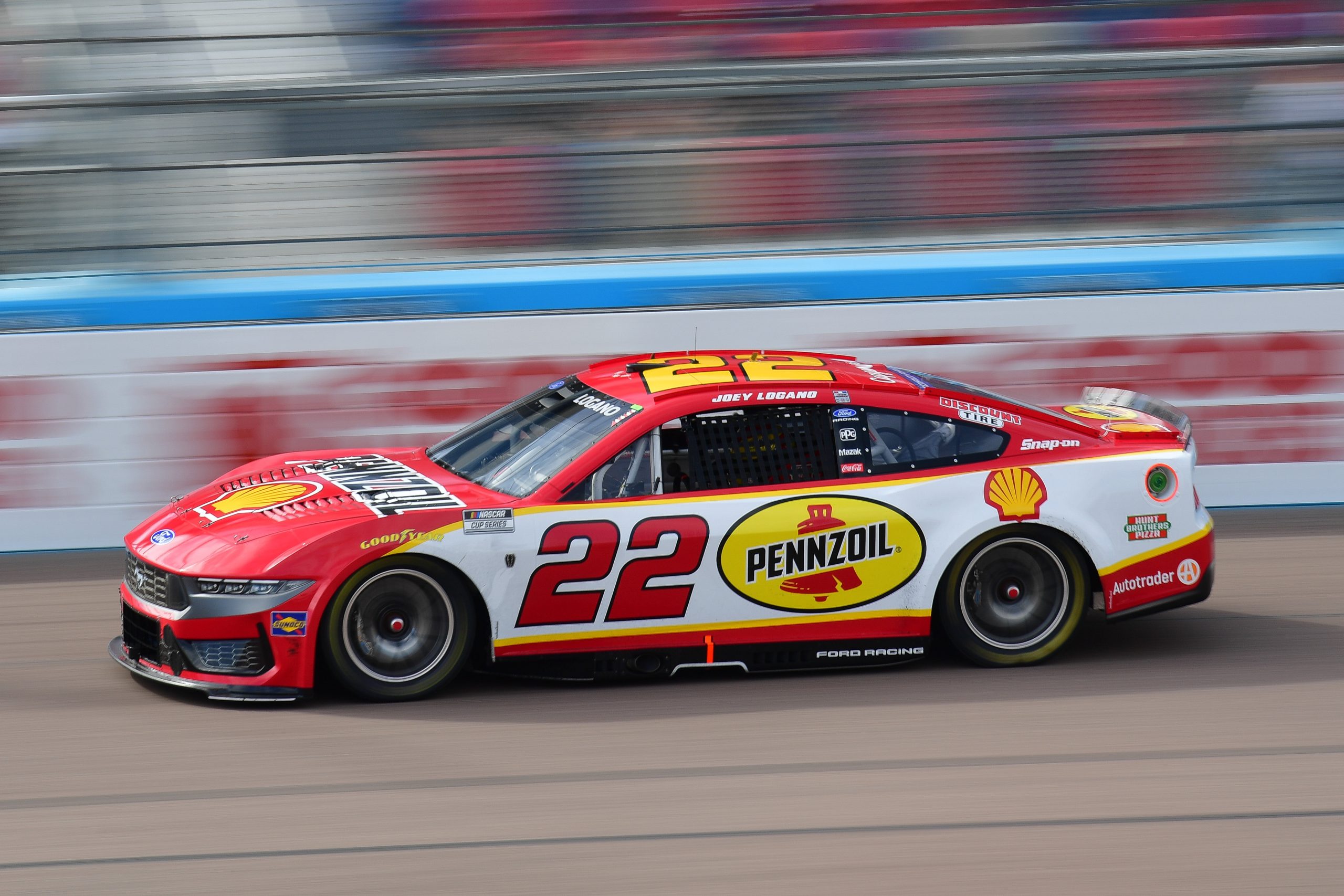 拉斯维加斯400：亨德里克主宰？深度解析NASCAR DFS策略