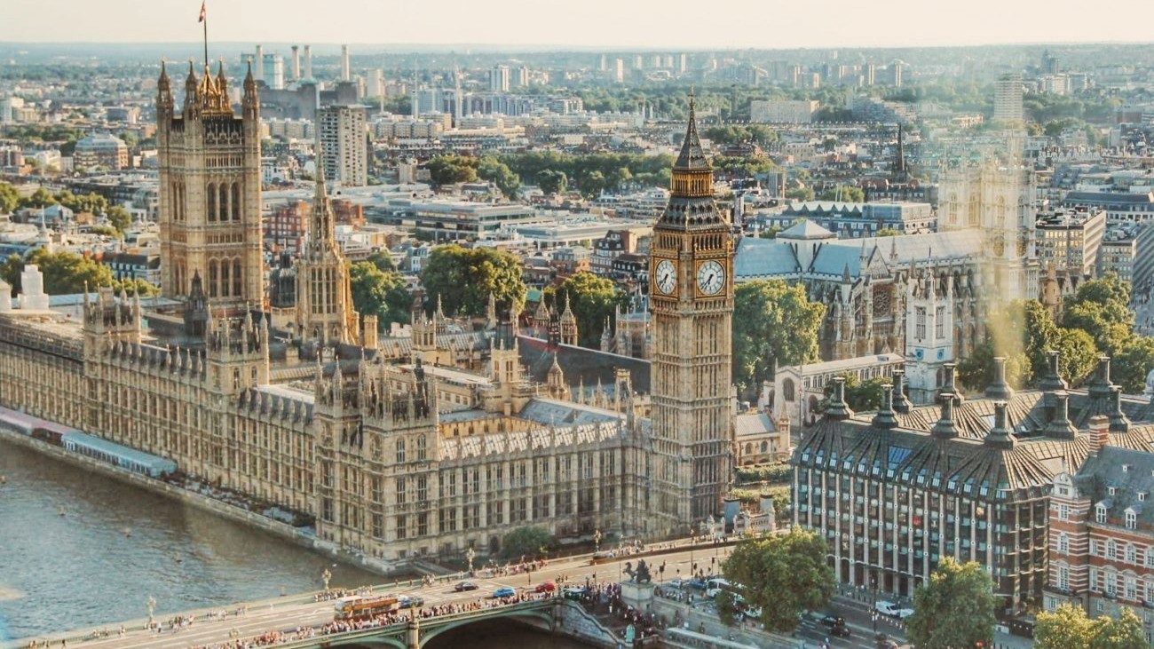 英国议会重拳出击:呼吁全面收紧赌博广告,青少年保护刻不容缓 英国议会重拳出击:呼吁全面收紧赌博广告,青少年保护刻不容缓