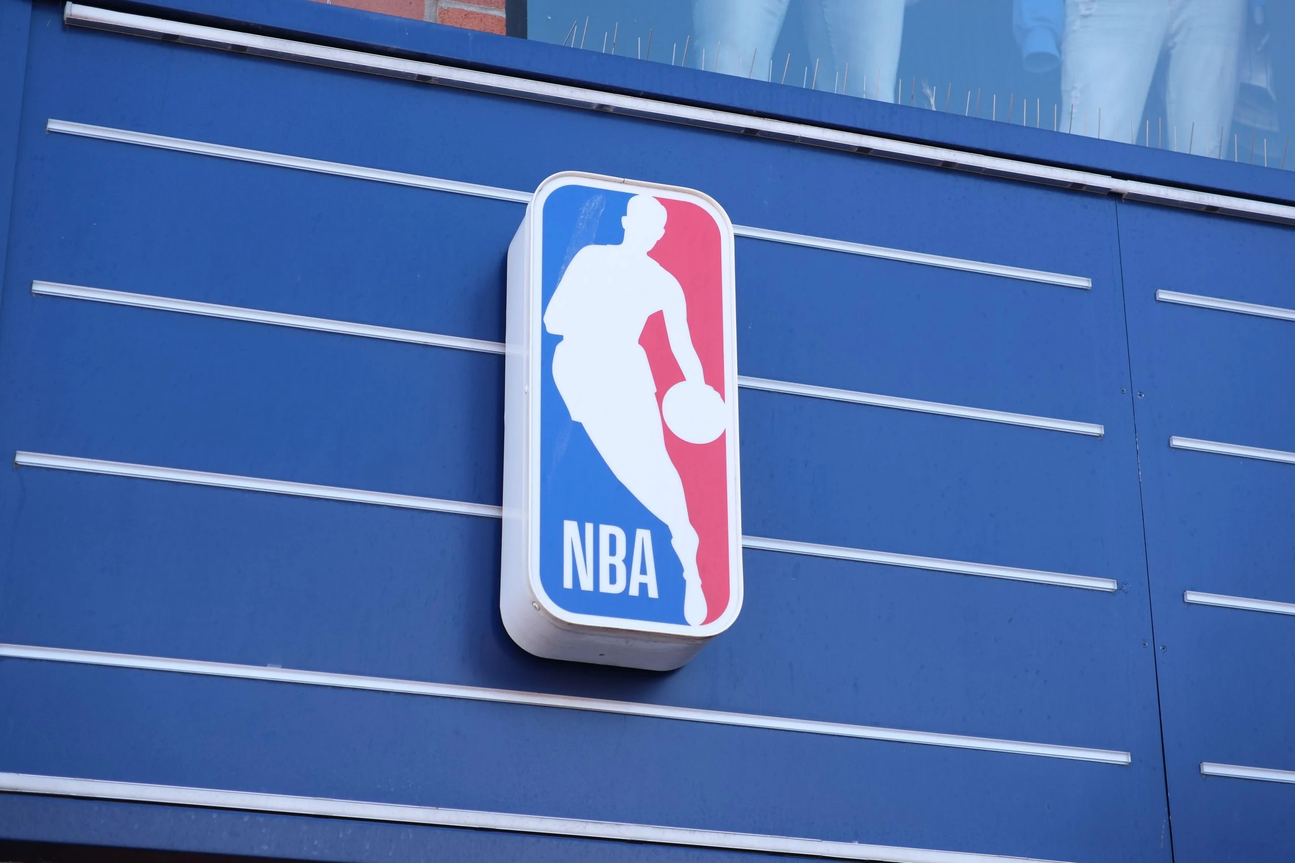 NBA拉斯维加斯扩军：90亿美元天价背后的博弈与挑战