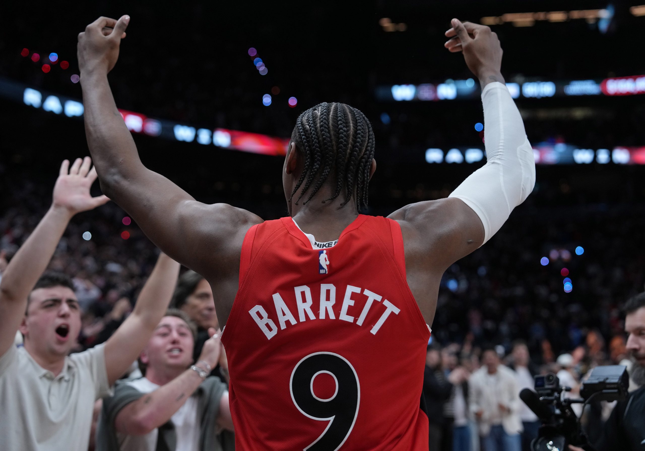 NBA季后赛抢七大战:猛龙骑士生死局,主场魔咒能否延续? NBA季后赛抢七大战:猛龙骑士生死局,主场魔咒能否延续?