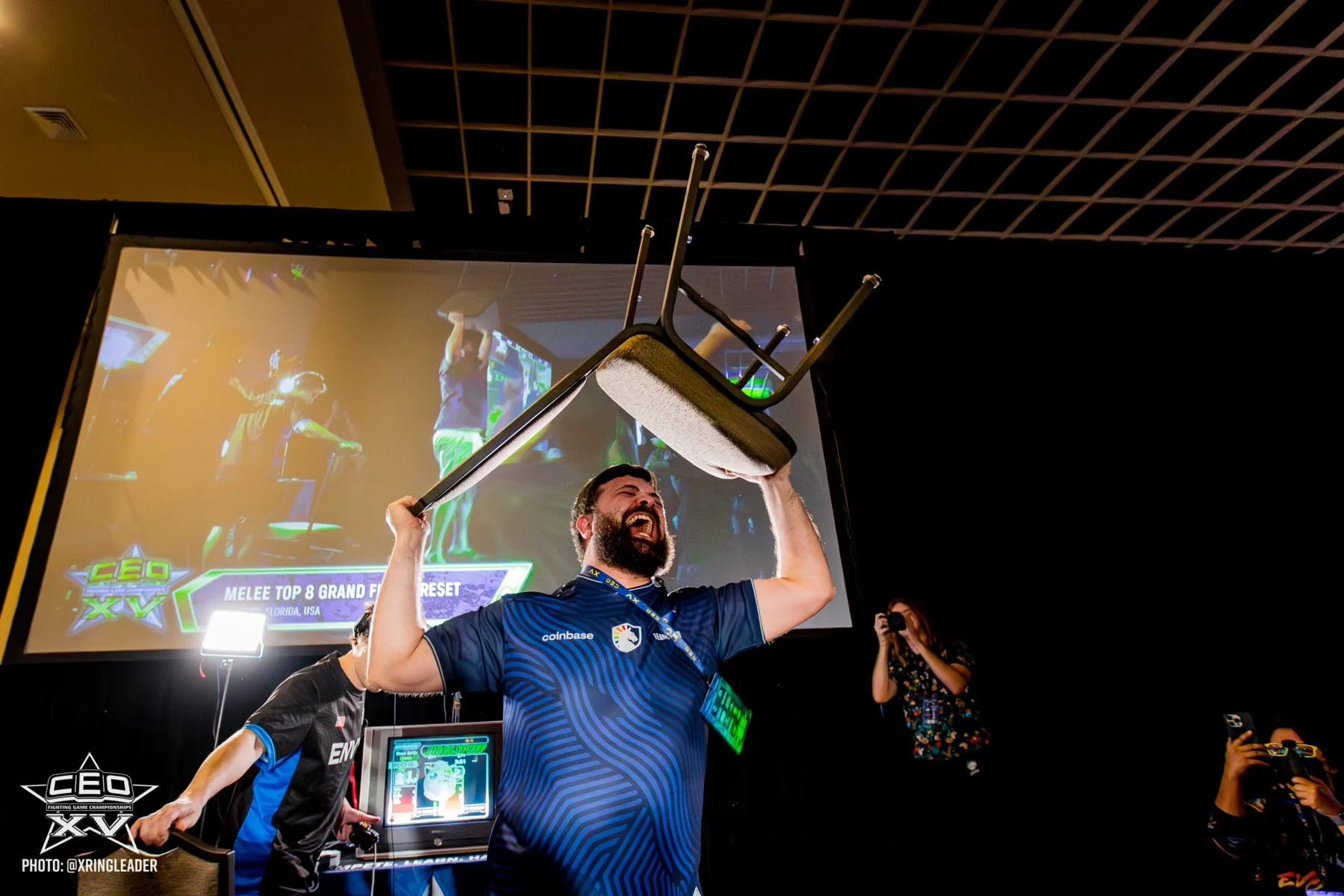 《任天堂大乱斗》明星Hungrybox：激情爆发的争议与界限