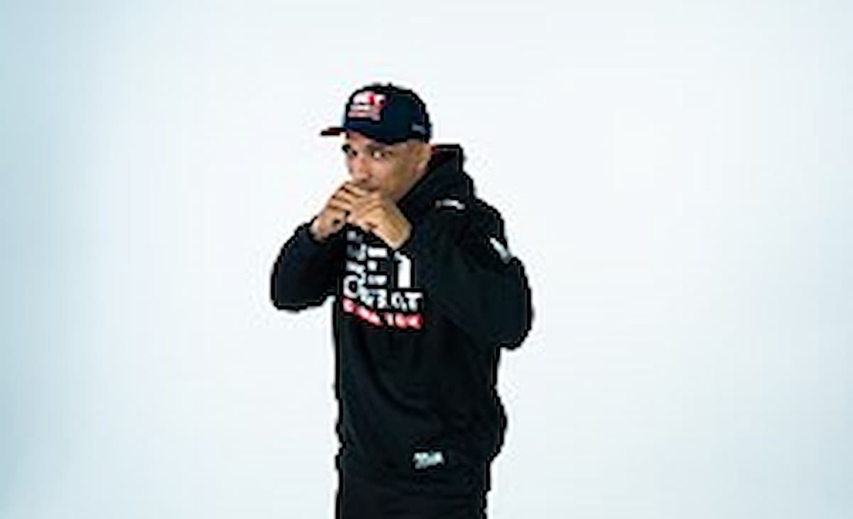 UFC传奇奥利维拉独家专访：展望霍洛威之战，直言白宫梦想与UFC未来格局