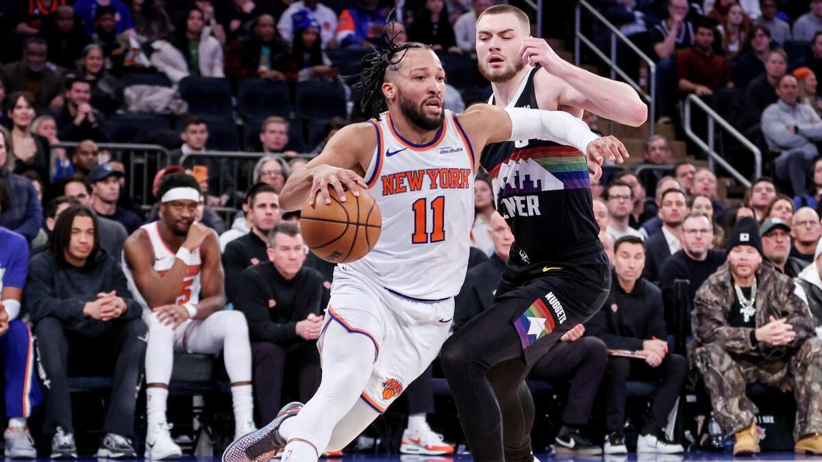 NBA焦点战：活塞尼克斯全明星赛后首度交锋，谁能延续火热状态？