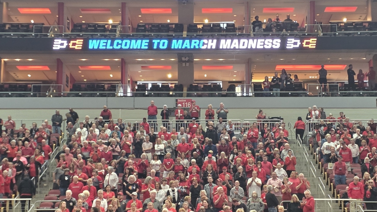 NCAA与DraftKings商标大战：疯狂三月背后的巨额利益与法律博弈