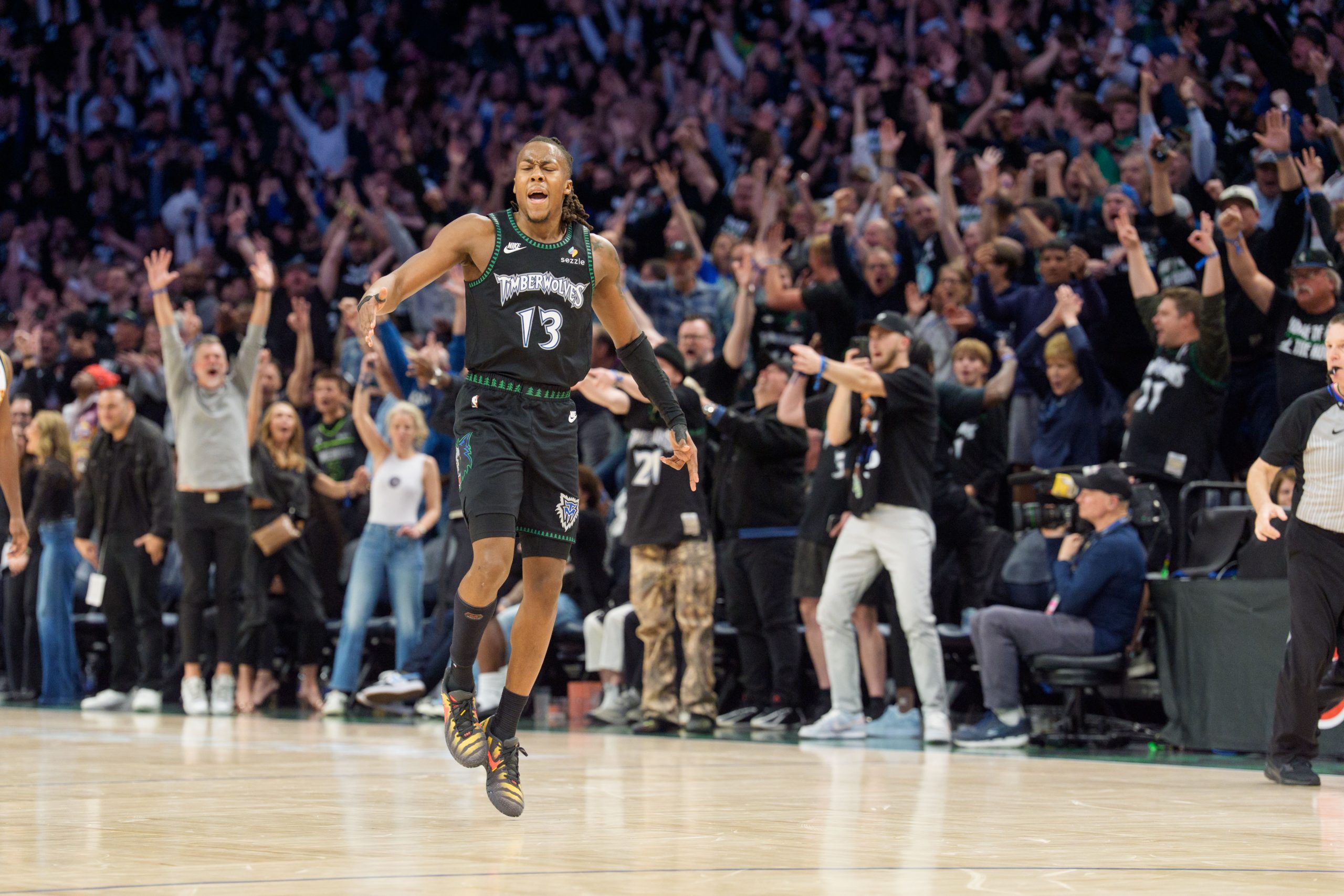 NBA季后赛G5：森林狼欲淘汰掘金，约基奇能否绝地反击？