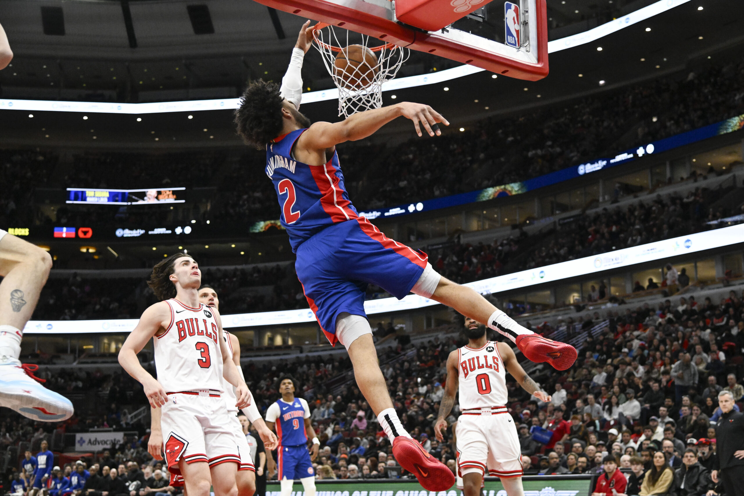 NBA活塞VS公牛：伤兵满营芝加哥难挡坎宁安，深度解析投注策略