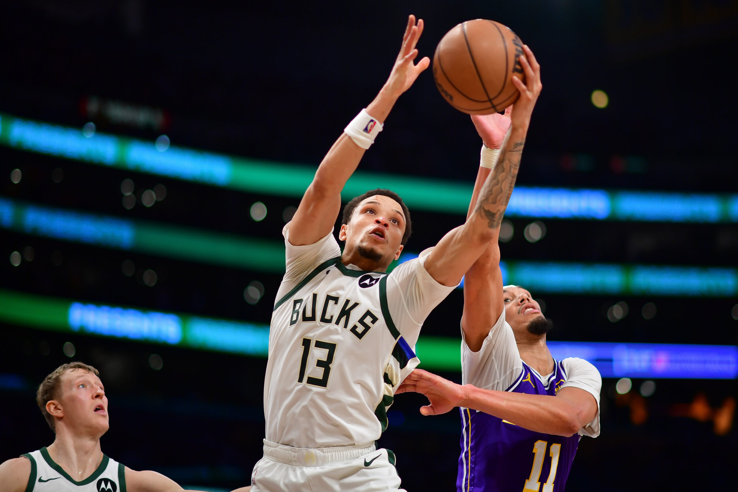 NBA七场大战深度解析：AI模型揭秘今日投注精选
