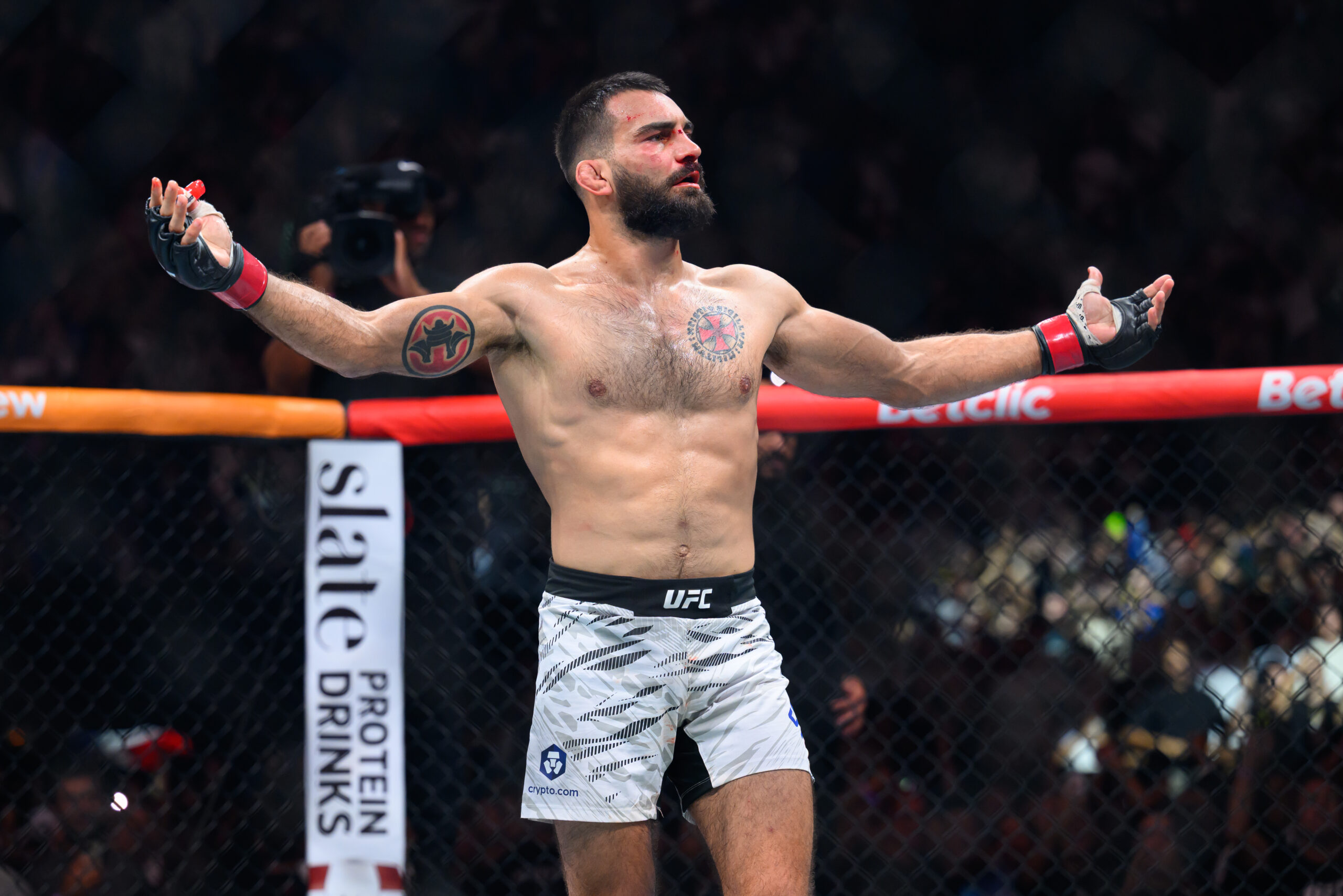 UFC 325联合主赛：胡克尔VS圣丹尼斯深度分析与投注预测