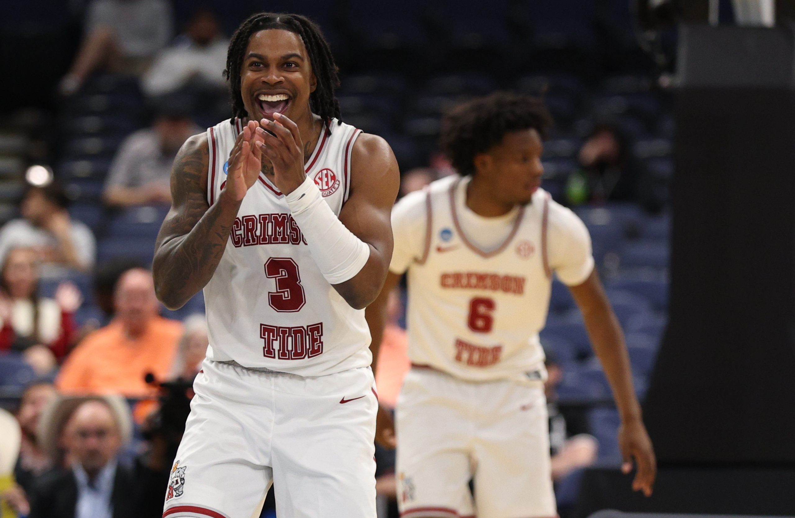 2026 NCAA疯狂三月甜蜜16强：AI模型深度解析与投注指南