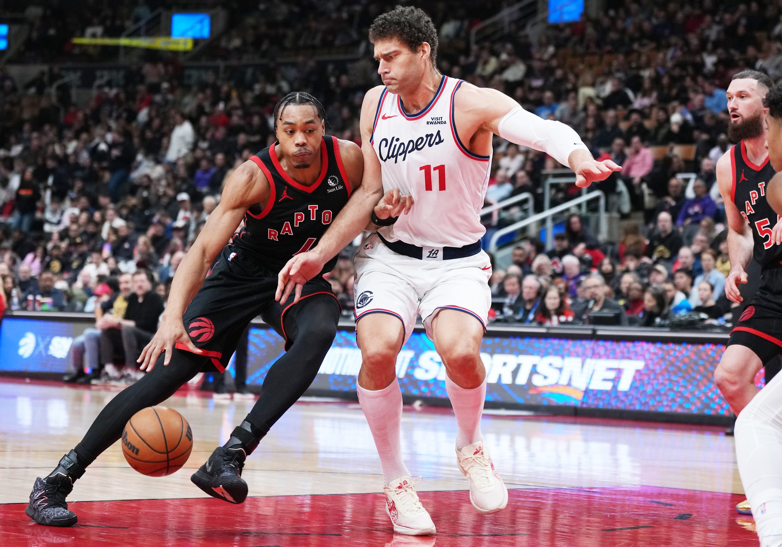 NBA前瞻：快船猛龙焦点战，伤病与赔率深度解读