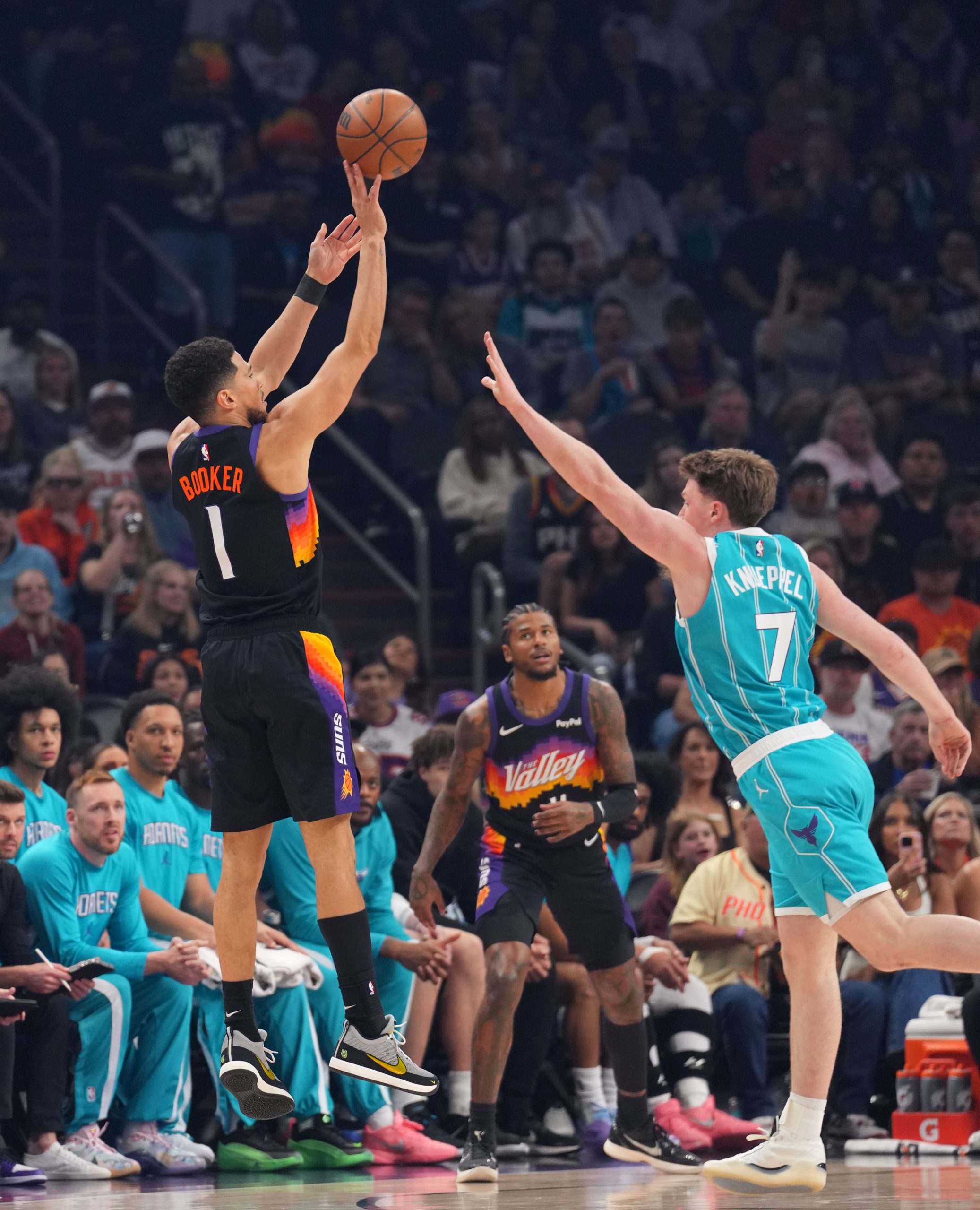 2026年NBA季后赛卡位战：太阳VS黄蜂，深度盘口分析与投注指南