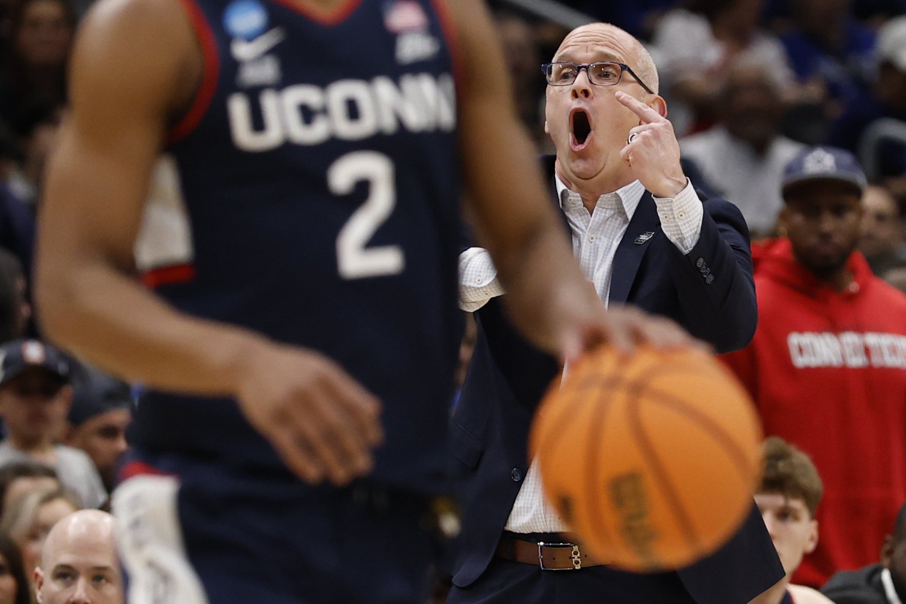 2026 NCAA男篮决赛：密歇根vs康涅狄格，专家独家投注指南