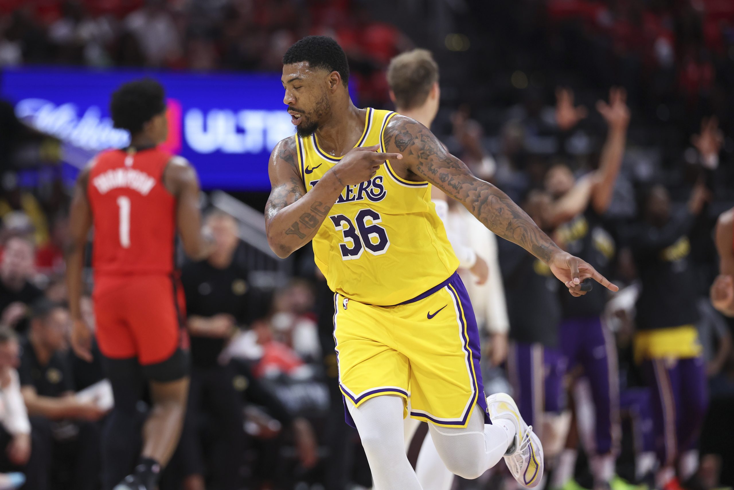 NBA季后赛：湖人火箭G4前瞻，伤病潮下谁能主宰比赛？