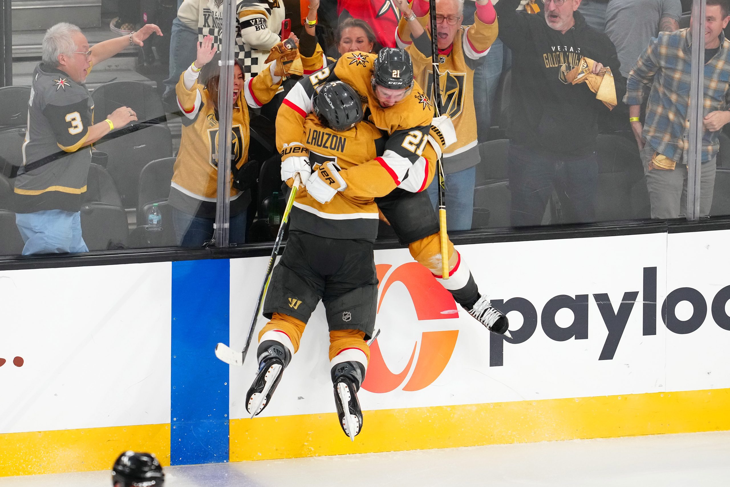 NHL季后赛G6生死战：金骑士客场欲终结猛犸，深度分析与投注指南