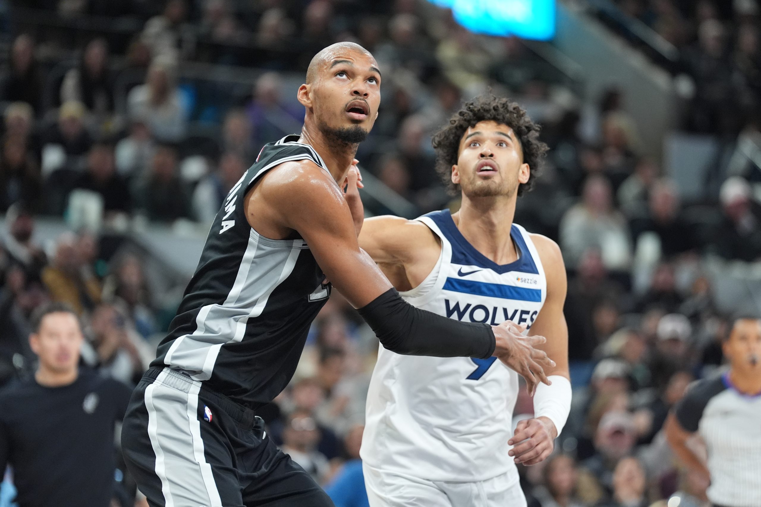 NBA季后赛：专家揭秘两场焦点战投注陷阱，客场受让与小分是金！