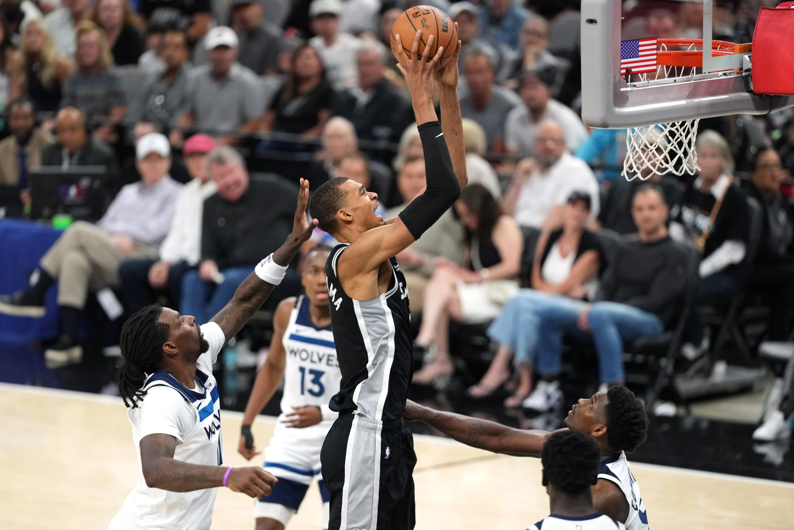 NBA季后赛G6：马刺VS森林狼深度分析，文班亚马能否率队晋级？