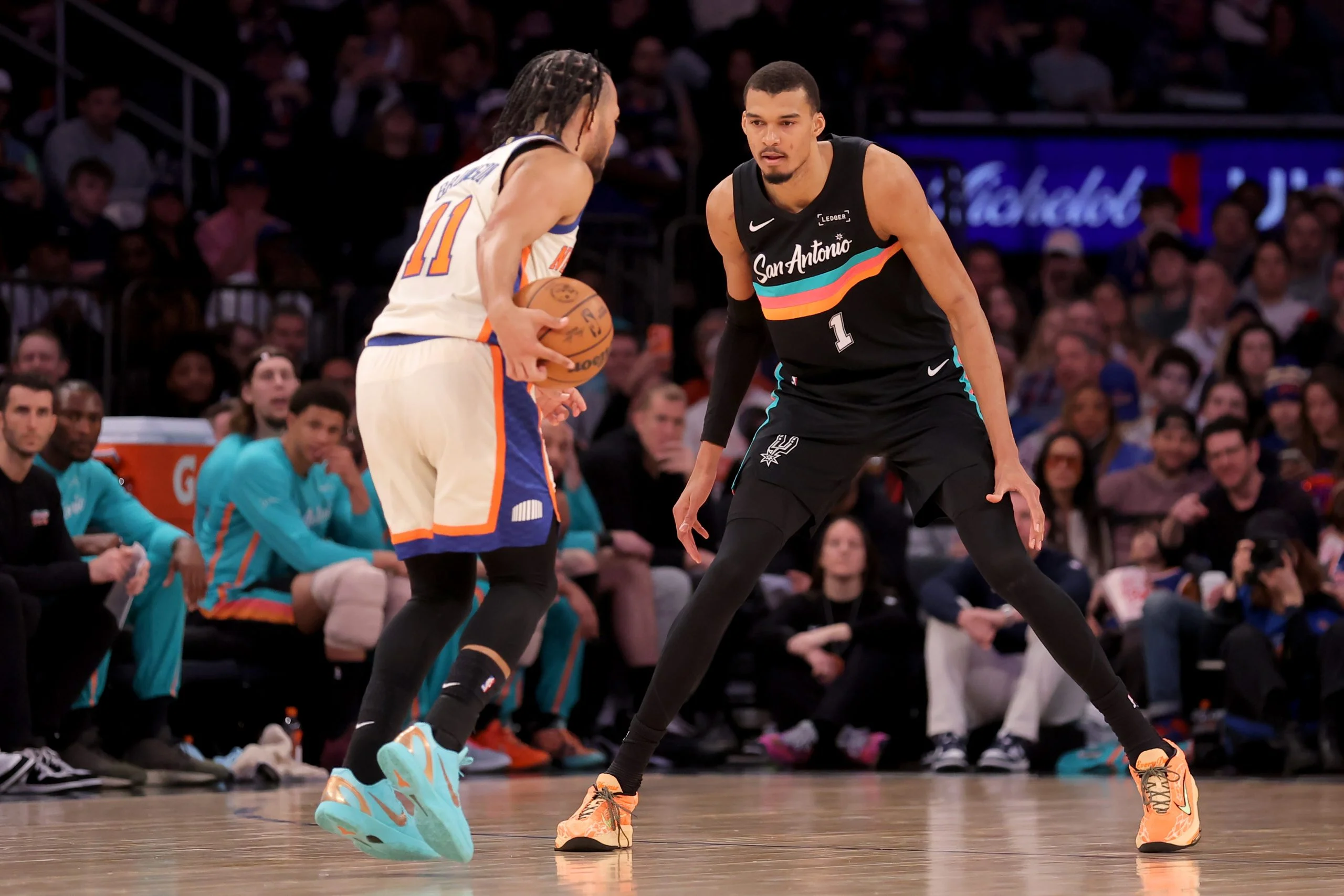 2026 NBA总决赛前瞻：马刺尼克斯赔率分析与宿命对决