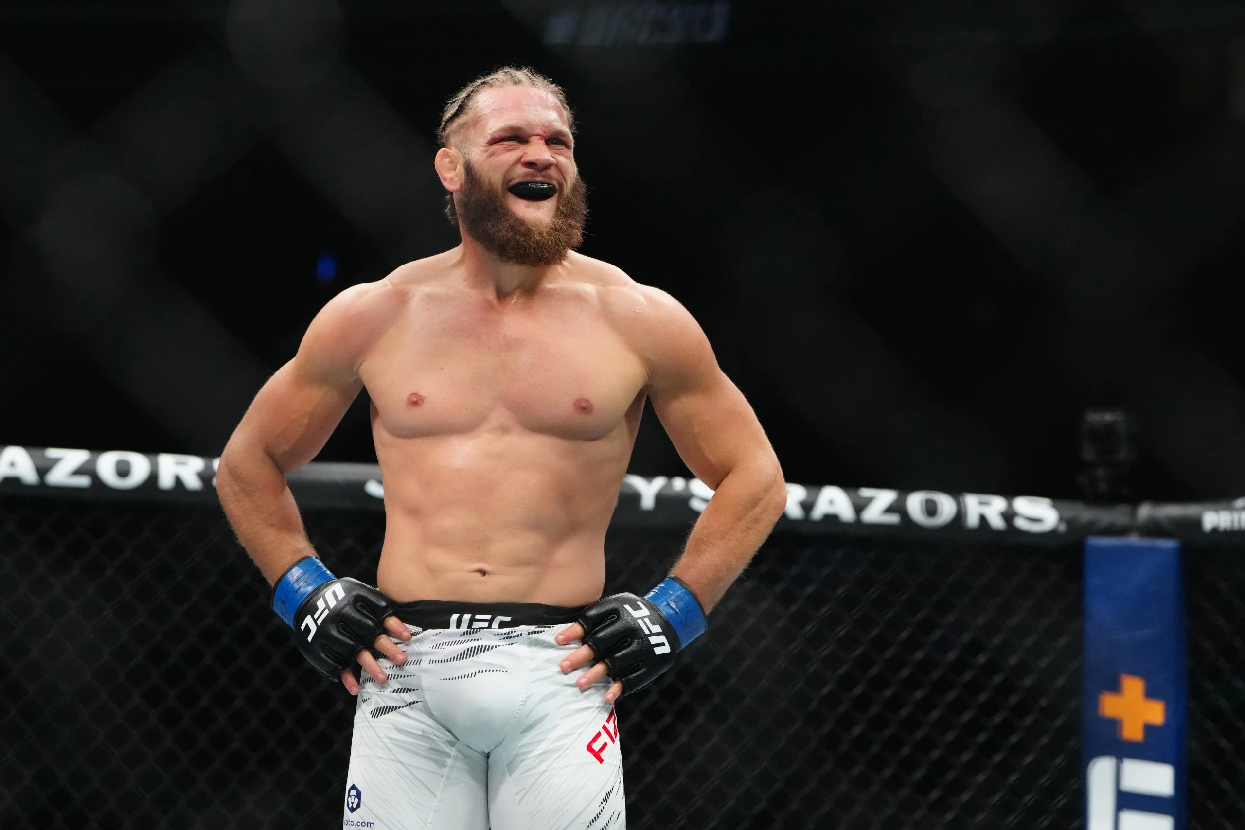 UFC巴库前瞻：菲兹耶夫vs托雷斯主赛深度分析与投注指南