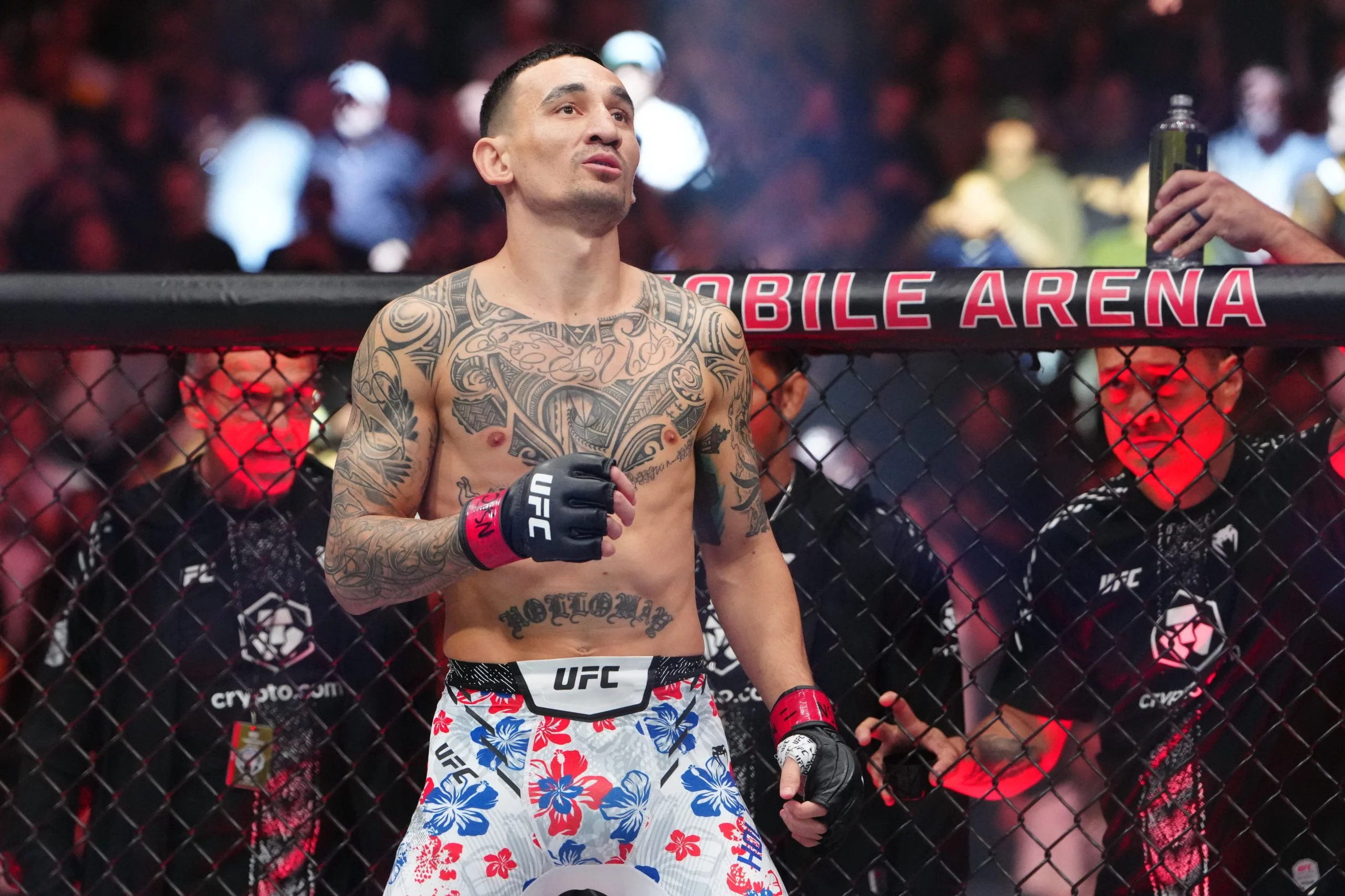 UFC 329重磅回归：麦格雷戈VS霍洛威二番战，专家预测深度解析