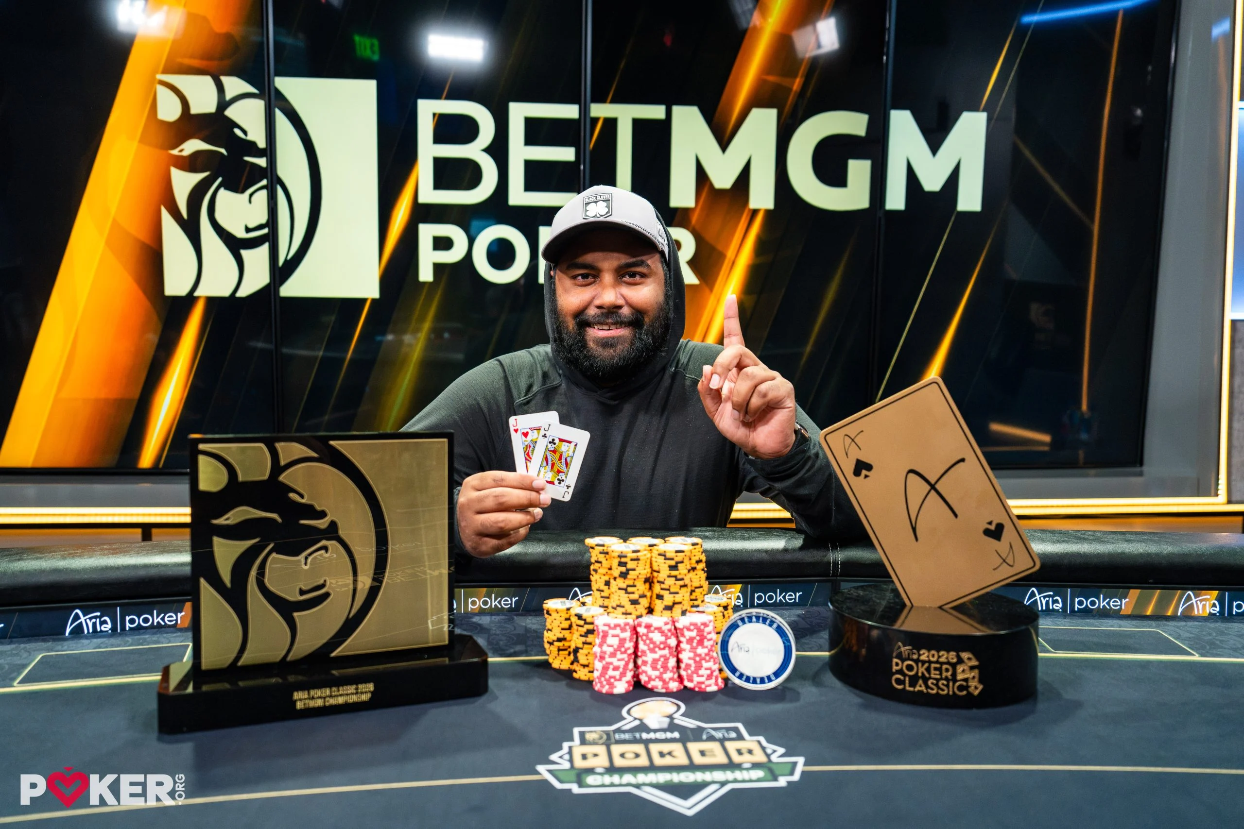 扑克界震动！BetMGM冠军诞生，WSOP主赛事奖池破8500万