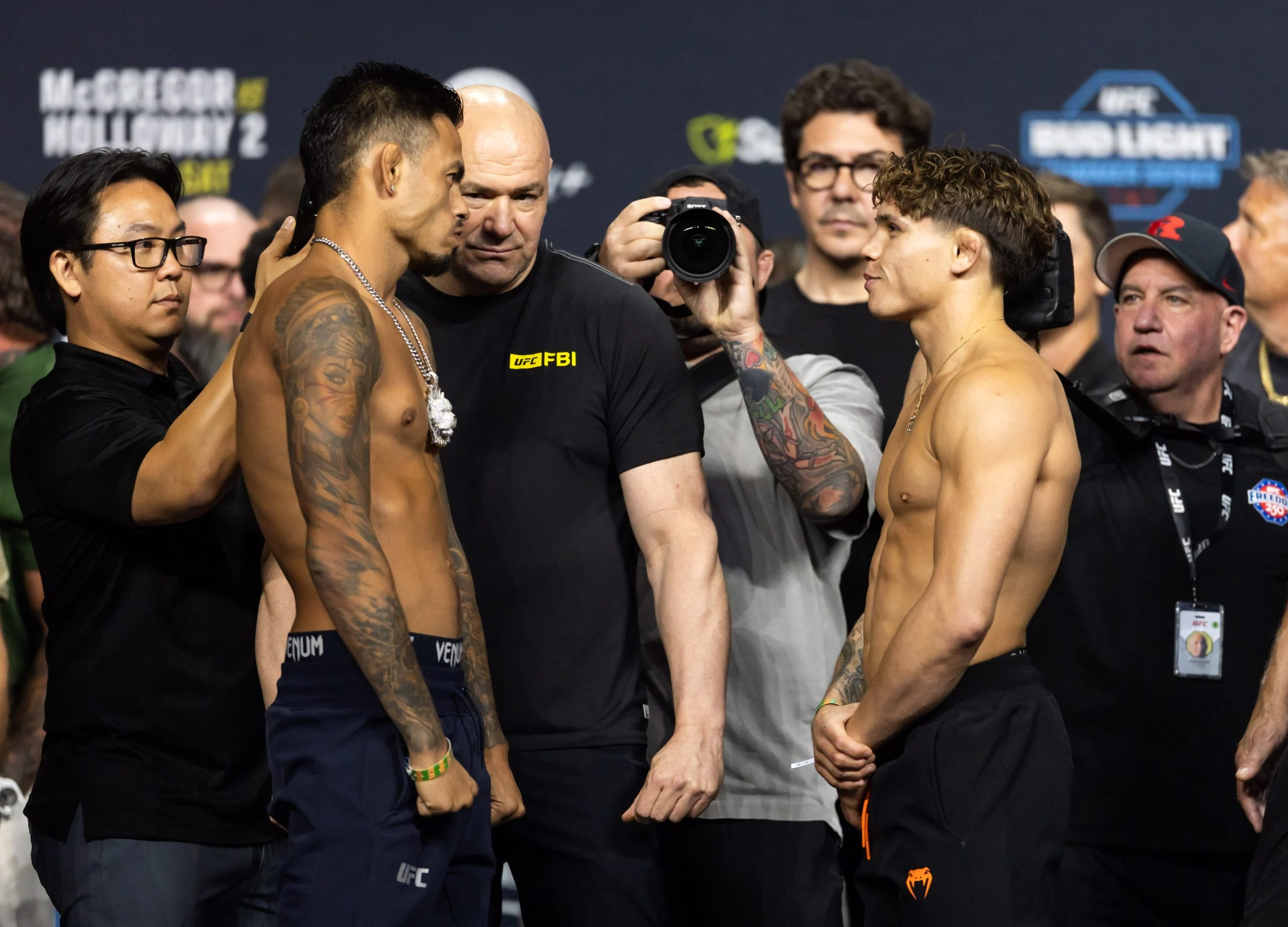 UFC 329:罗伊瓦尔 vs 卡瓦纳,蝇量级冲击战深度前瞻 UFC 329:罗伊瓦尔 vs 卡瓦纳,蝇量级冲击战深度前瞻
