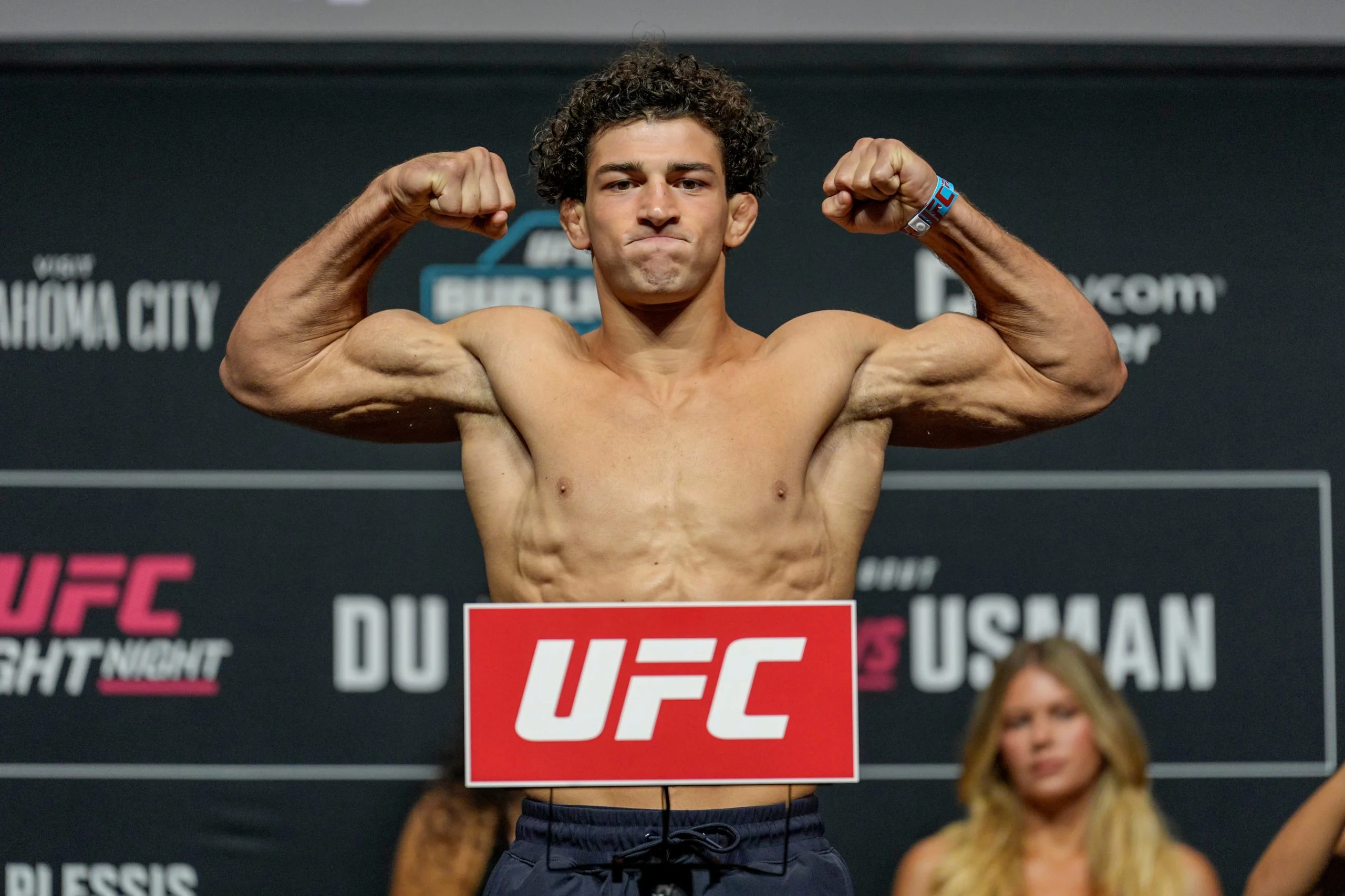 UFC格斗之夜垫场赛:深度挖掘投注价值,杜普莱西斯大战乌斯曼前夜 UFC格斗之夜垫场赛:深度挖掘投注价值,杜普莱西斯大战乌斯曼前夜