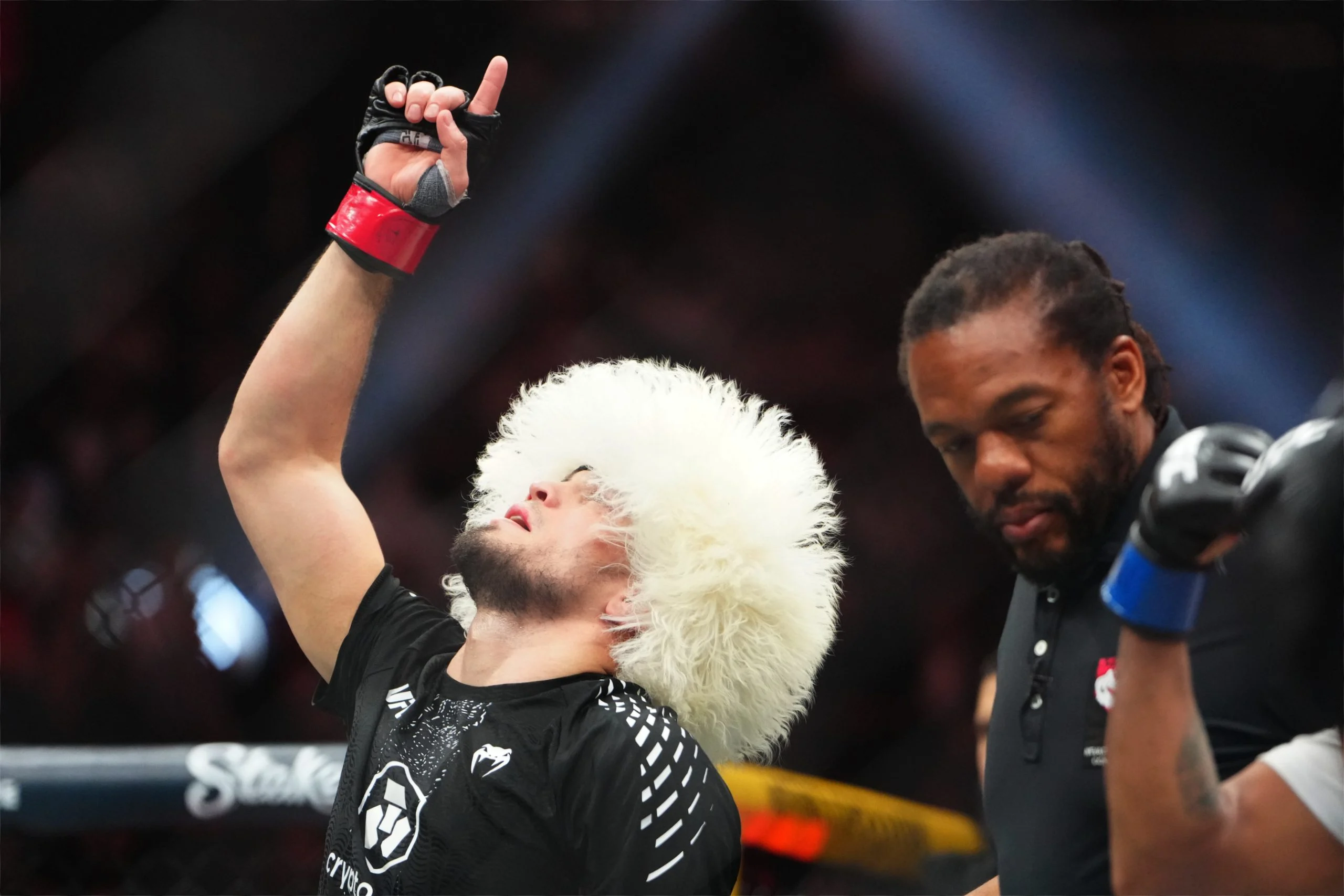 UFC上海站深度分析:努尔马戈梅多夫对阵宋亚东,谁能笑到最后? UFC上海站深度分析:努尔马戈梅多夫对阵宋亚东,谁能笑到最后?