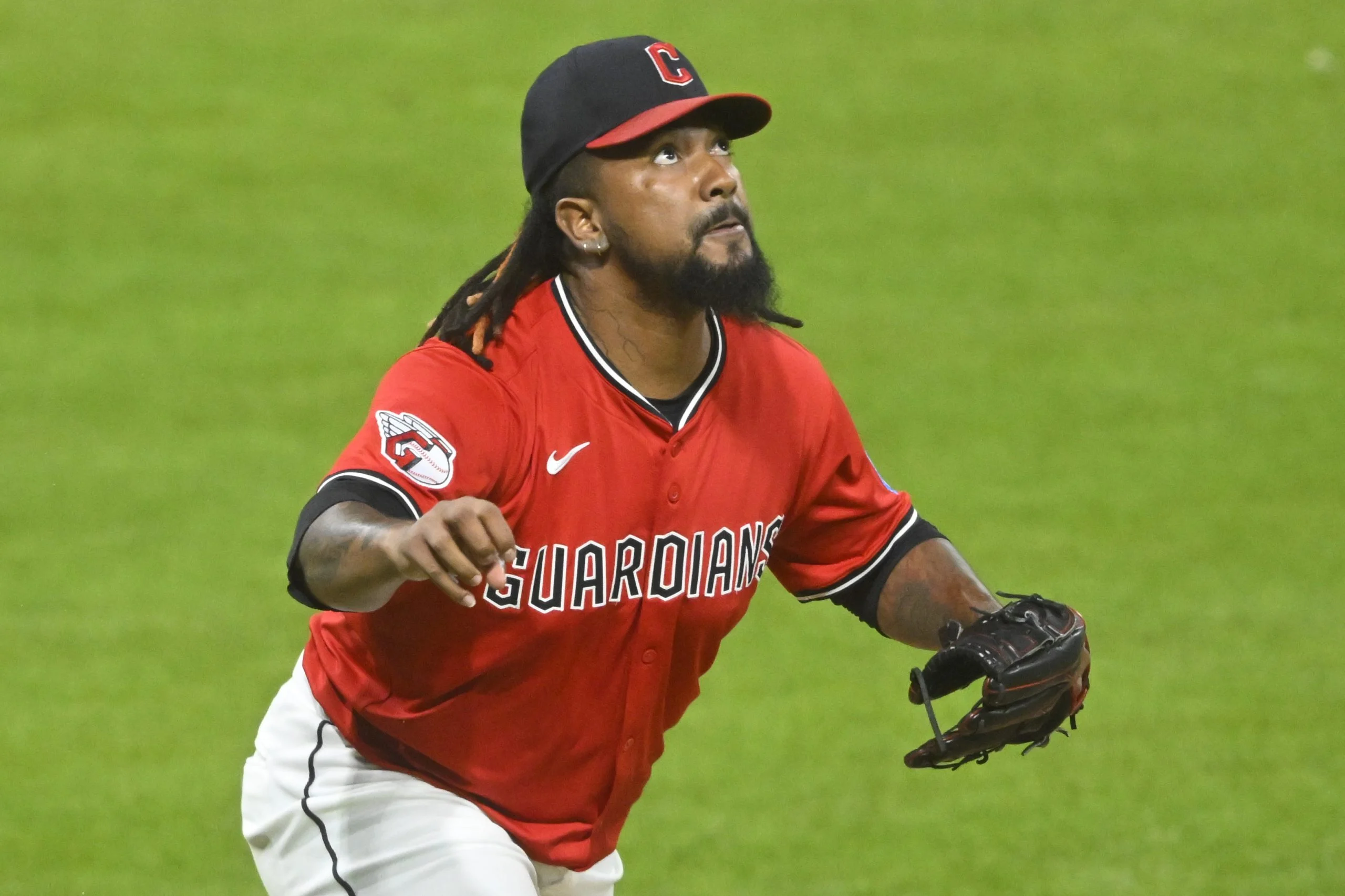 守护者投手涉嫌操纵比赛:18球被指控,赌球丑闻震动MLB 守护者投手涉嫌操纵比赛:18球被指控,赌球丑闻震动MLB