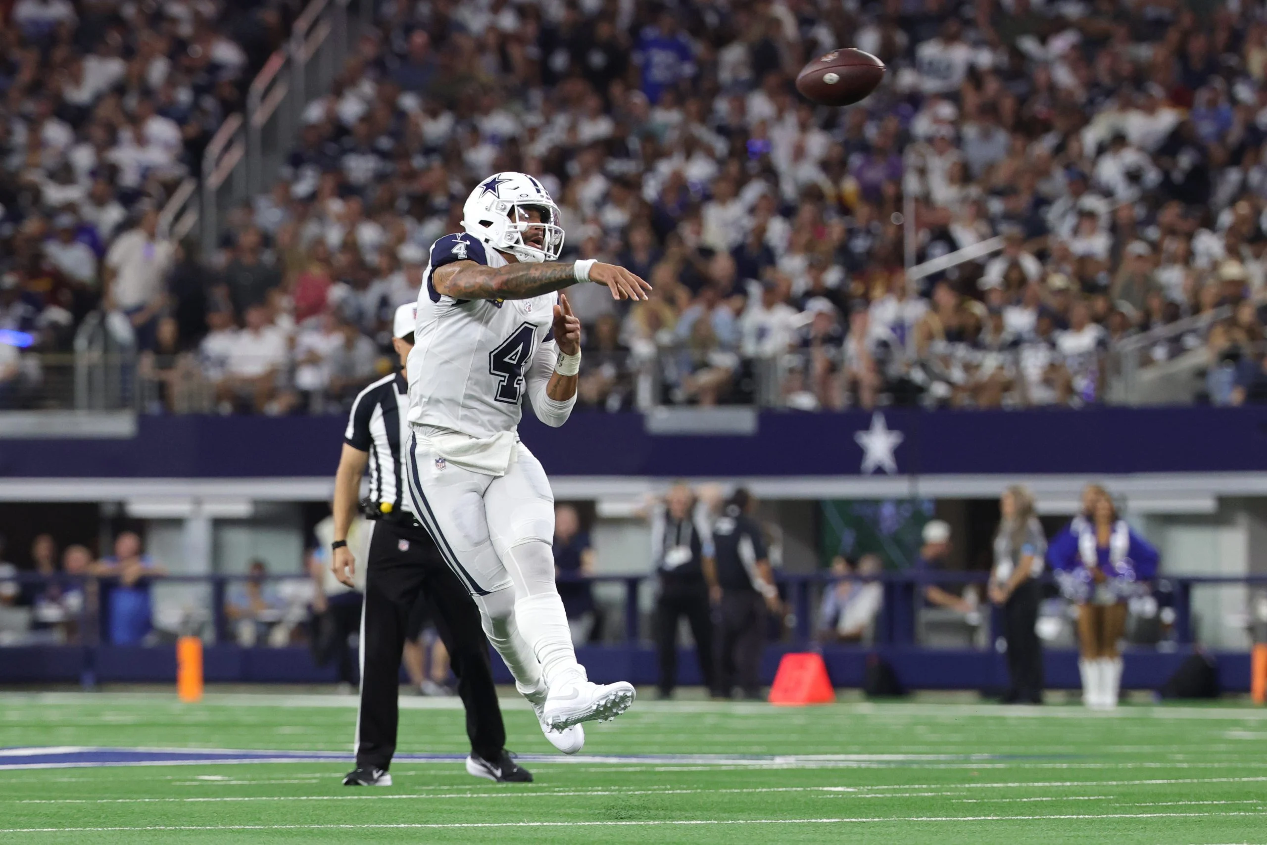 NFL第三周深度解析:传球、冲跑、接球数据与投注机会 NFL第三周深度解析:传球、冲跑、接球数据与投注机会
