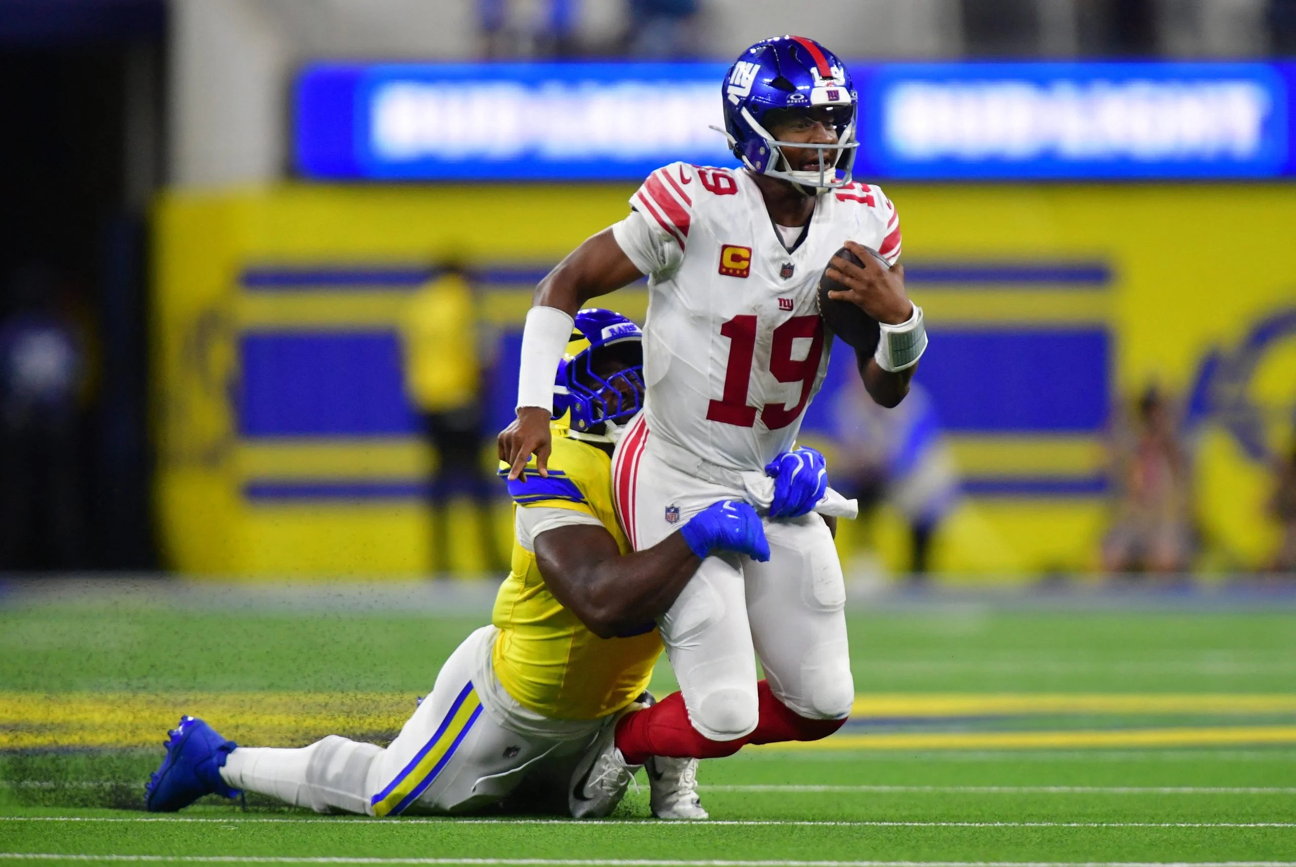 NFL第三周盘口巨变:伤病潮、聪明钱与赔率异动深度解析 NFL第三周盘口巨变:伤病潮、聪明钱与赔率异动深度解析