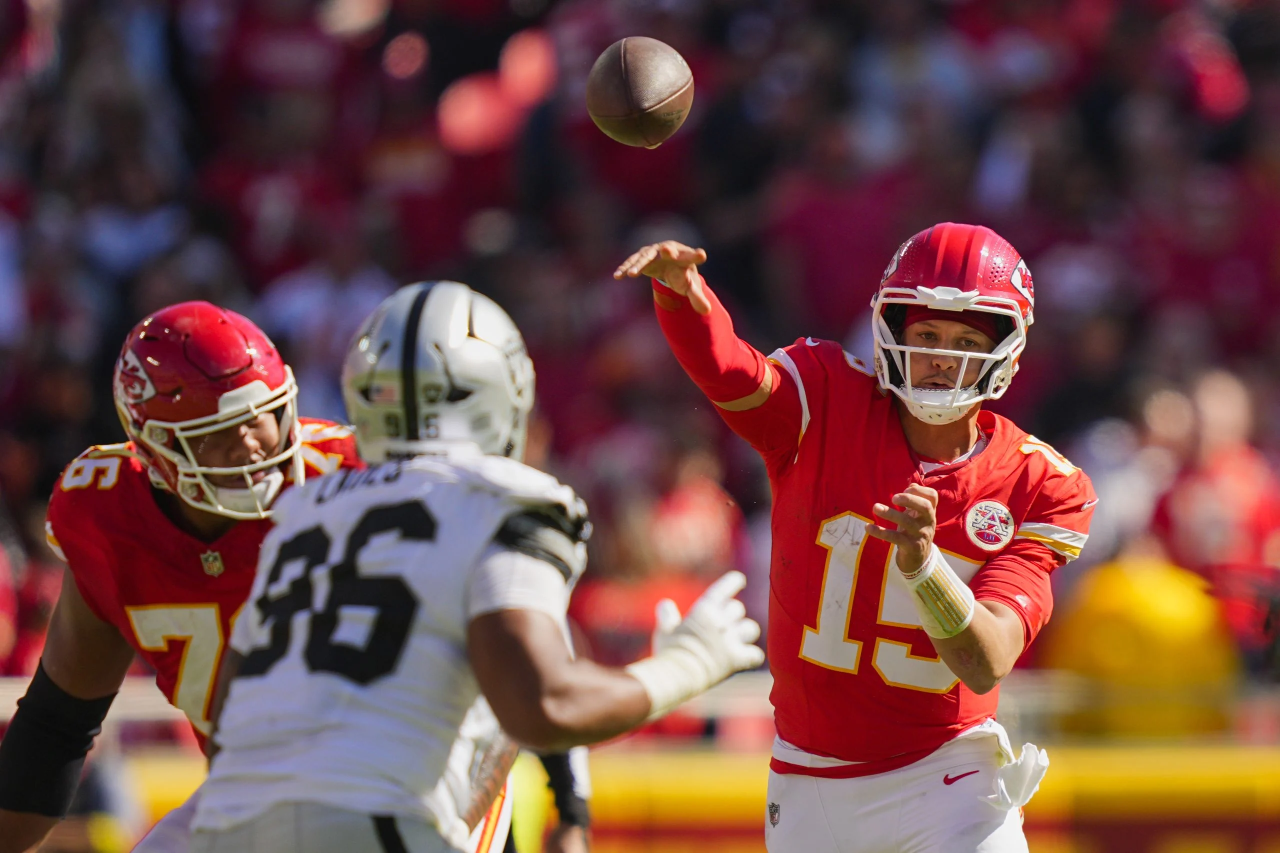 NFL第四周前瞻:AI模型揭秘16场比赛大小分投注玄机 NFL第四周前瞻:AI模型揭秘16场比赛大小分投注玄机