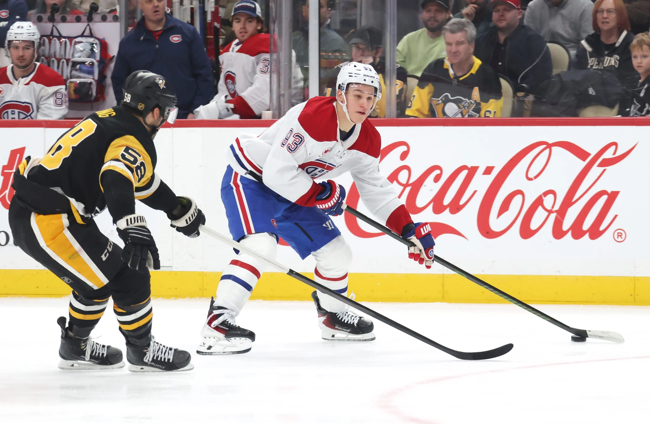 NHL前瞻:加拿大人vs企鹅,东部对决谁能占先机? NHL前瞻:加拿大人vs企鹅,东部对决谁能占先机?