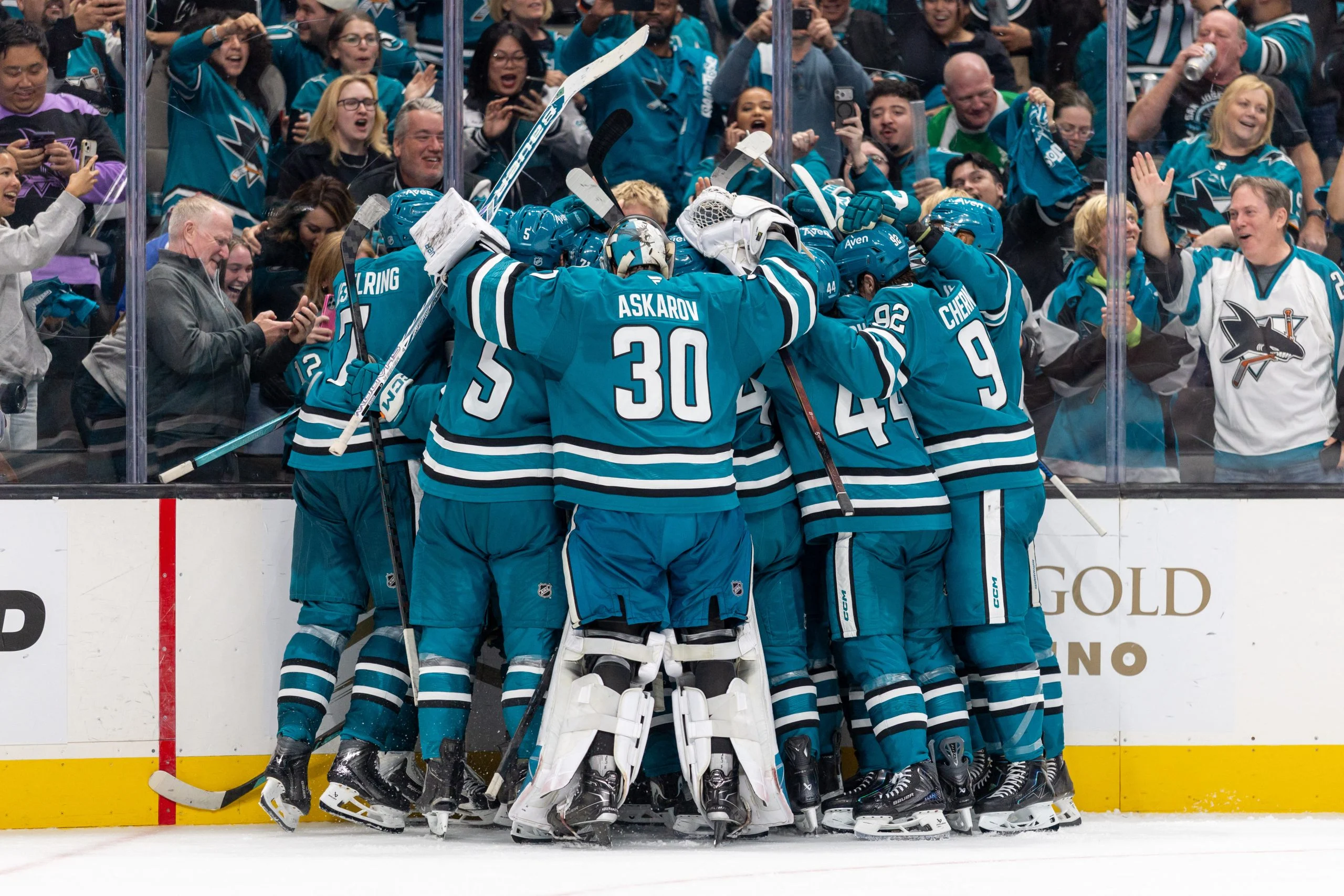 NHL早盘对决:洛杉矶国王vs圣何塞鲨鱼深度分析与投注指南 NHL早盘对决:洛杉矶国王vs圣何塞鲨鱼深度分析与投注指南