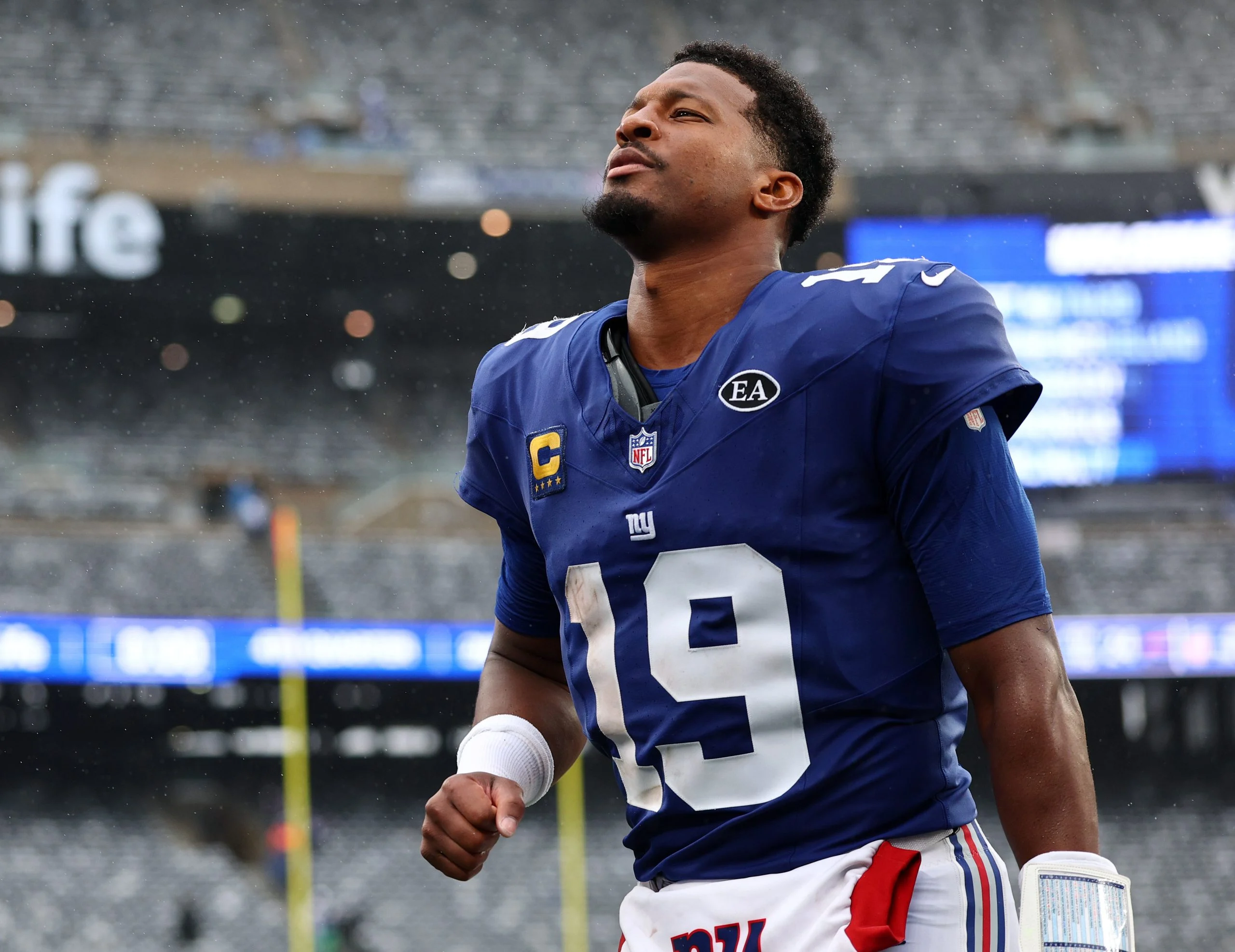 NFL前瞻:红雀VS巨人,三大球员道具深度剖析与投注策略 NFL前瞻:红雀VS巨人,三大球员道具深度剖析与投注策略