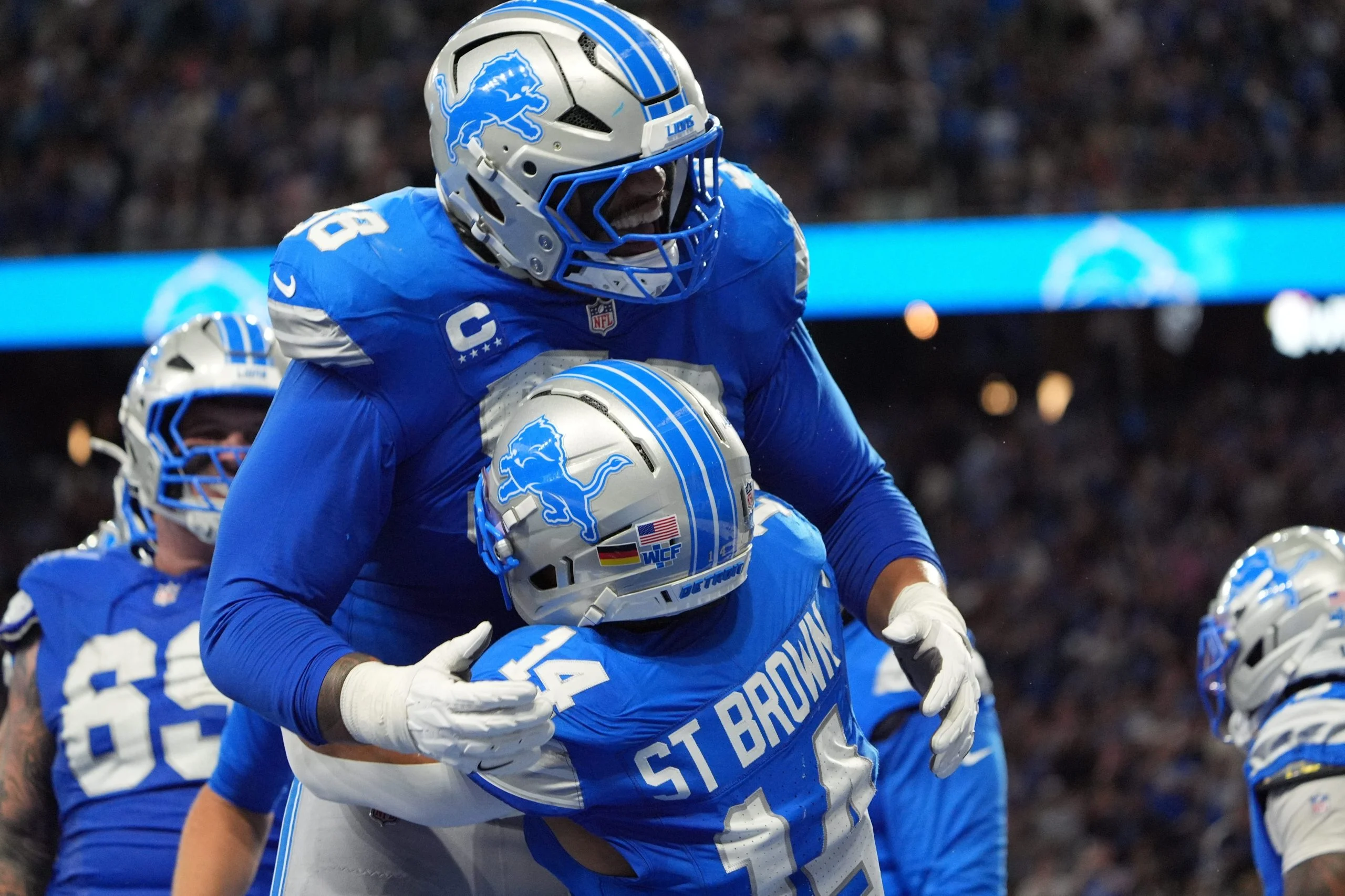 NFL前瞻:底特律雄狮客战卡罗莱纳黑豹,高分对决一触即发! NFL前瞻:底特律雄狮客战卡罗莱纳黑豹,高分对决一触即发!