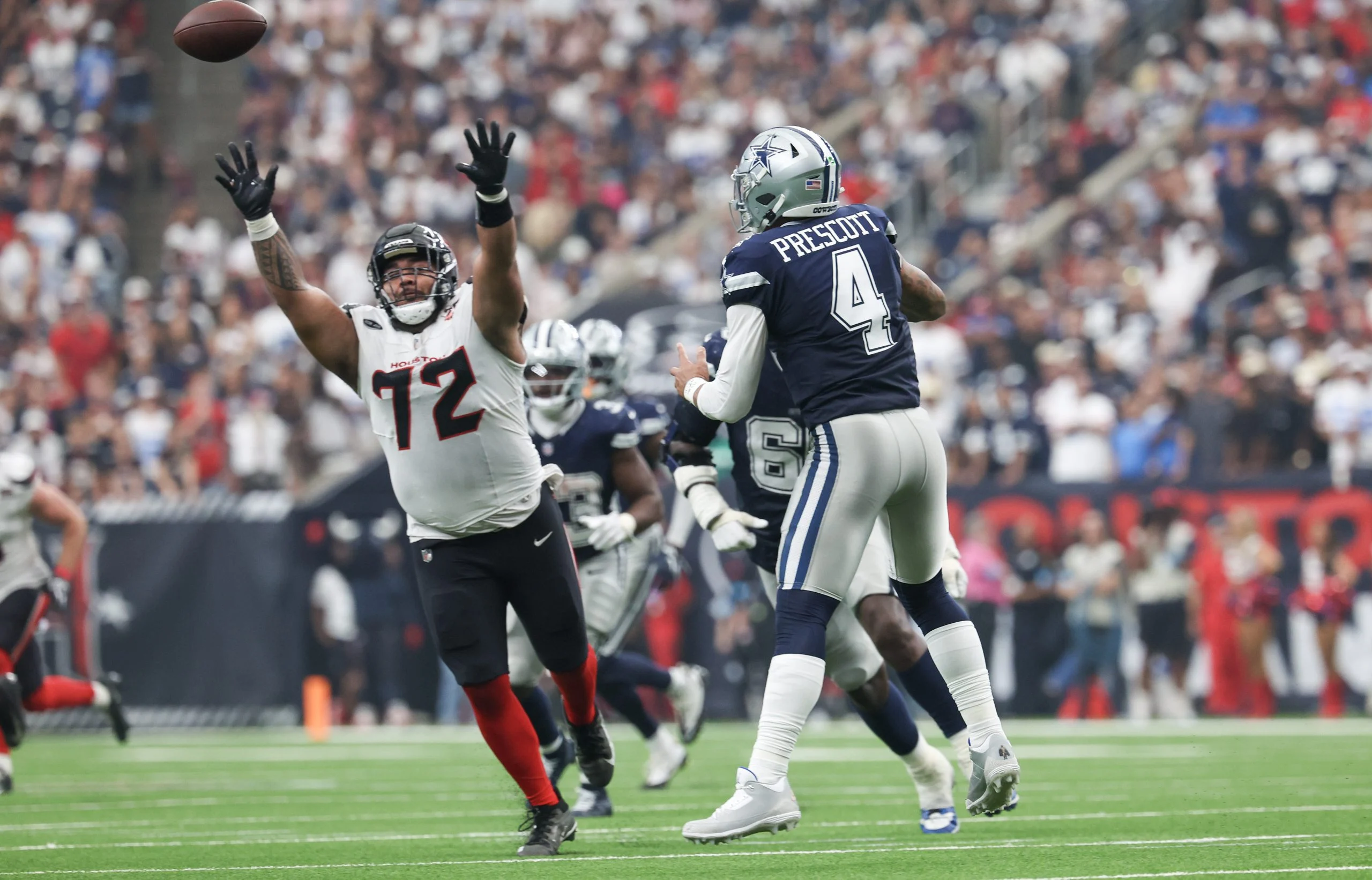 NFL周四夜赛：达拉斯牛仔VS坦帕湾海盗深度分析与投注前瞻