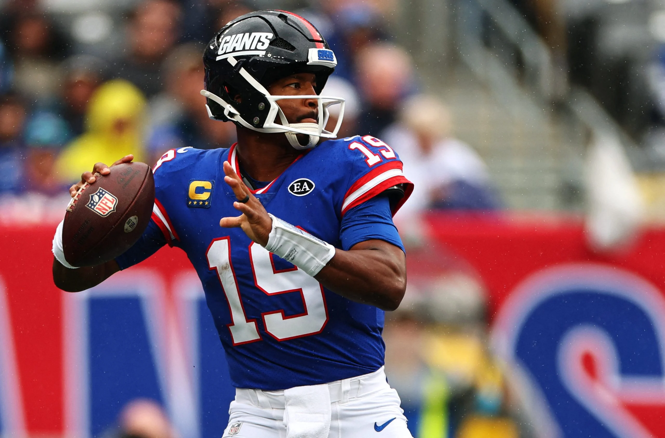 NFL周5前瞻:巨人VS指挥官,丹尼尔斯冲球、温斯顿传球深度解析 NFL周5前瞻:巨人VS指挥官,丹尼尔斯冲球、温斯顿传球深度解析