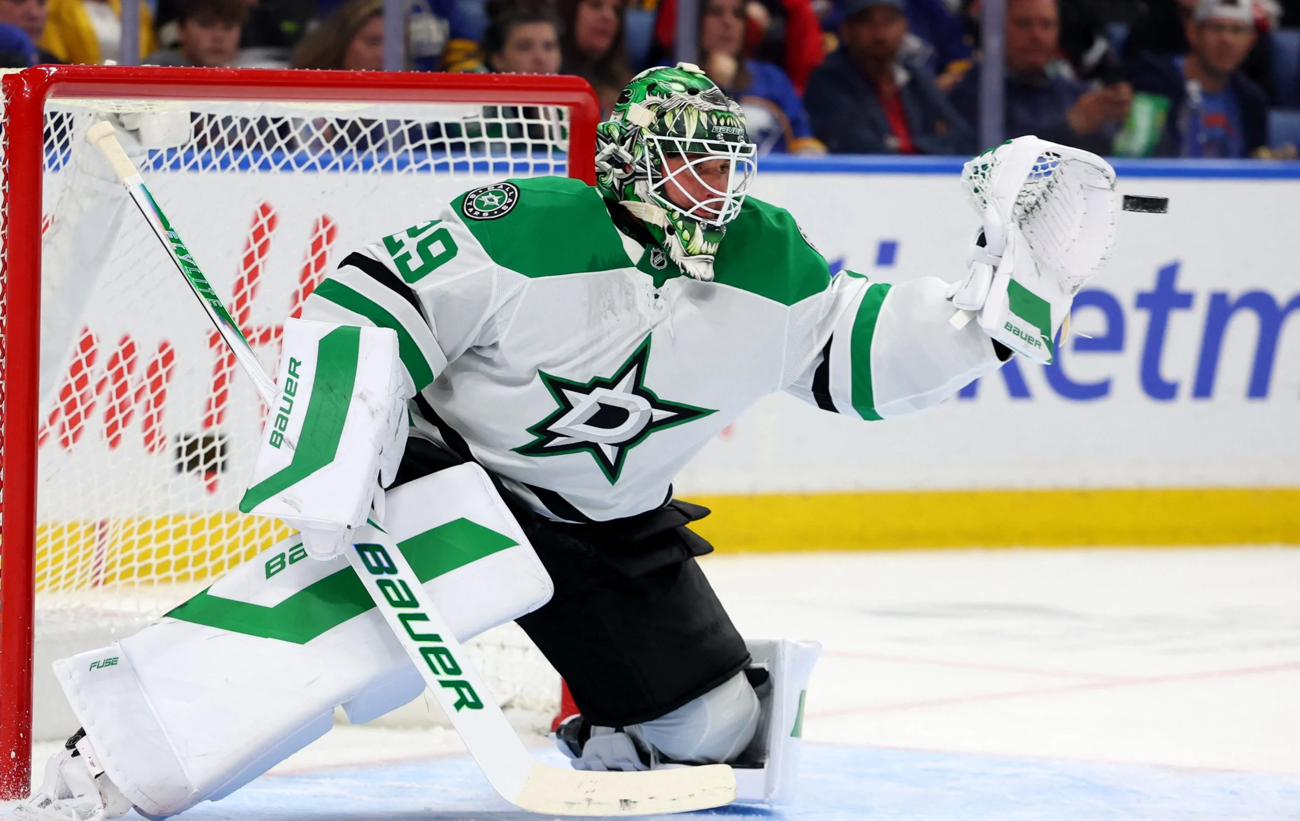 NHL前瞻：雪崩VS星辰，矛与盾的对决，谁能笑到最后？