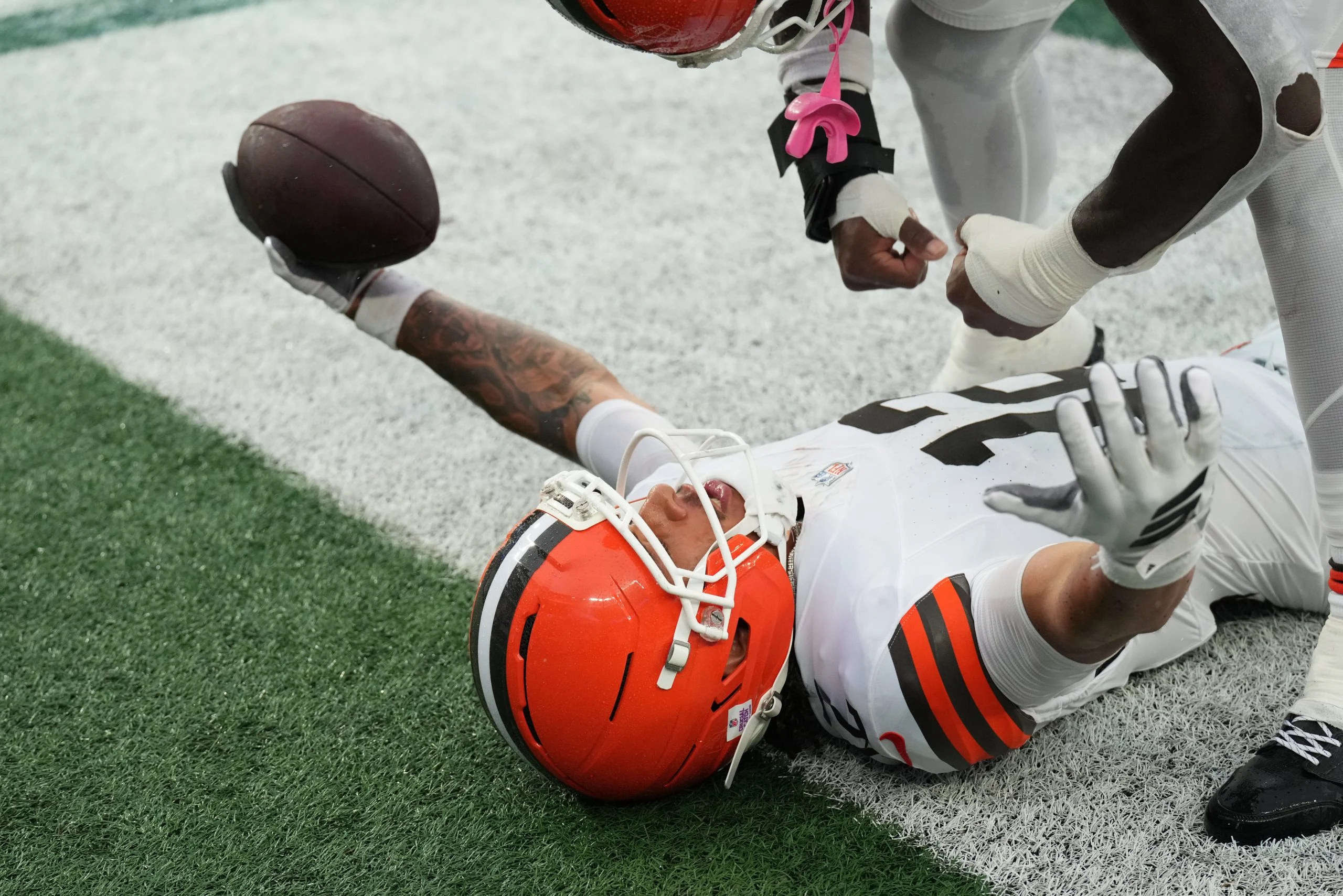 NFL第6周深度解析:专家精选三大盘口,主场黑马能否逆袭? NFL第6周深度解析:专家精选三大盘口,主场黑马能否逆袭?
