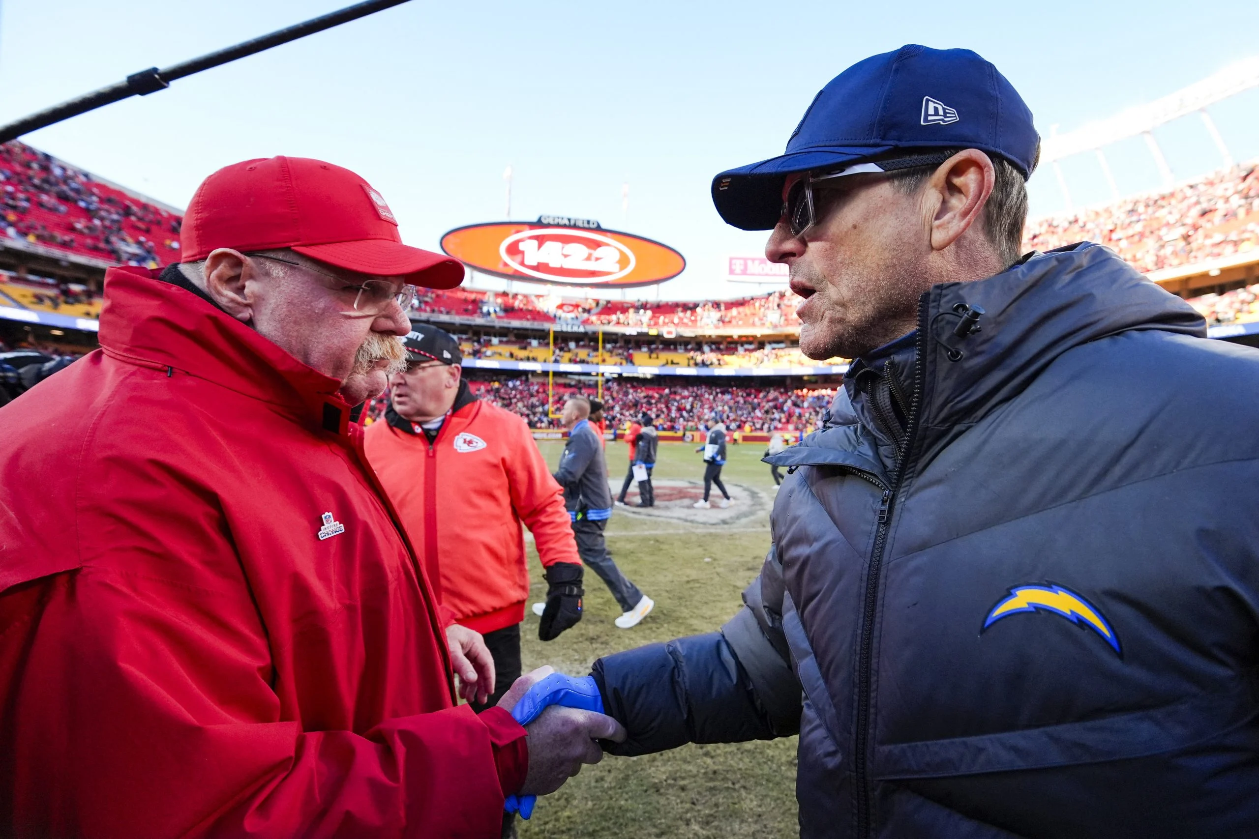 NFL周6前瞻：酋长主场迎战闪电，深度解析与投注策略