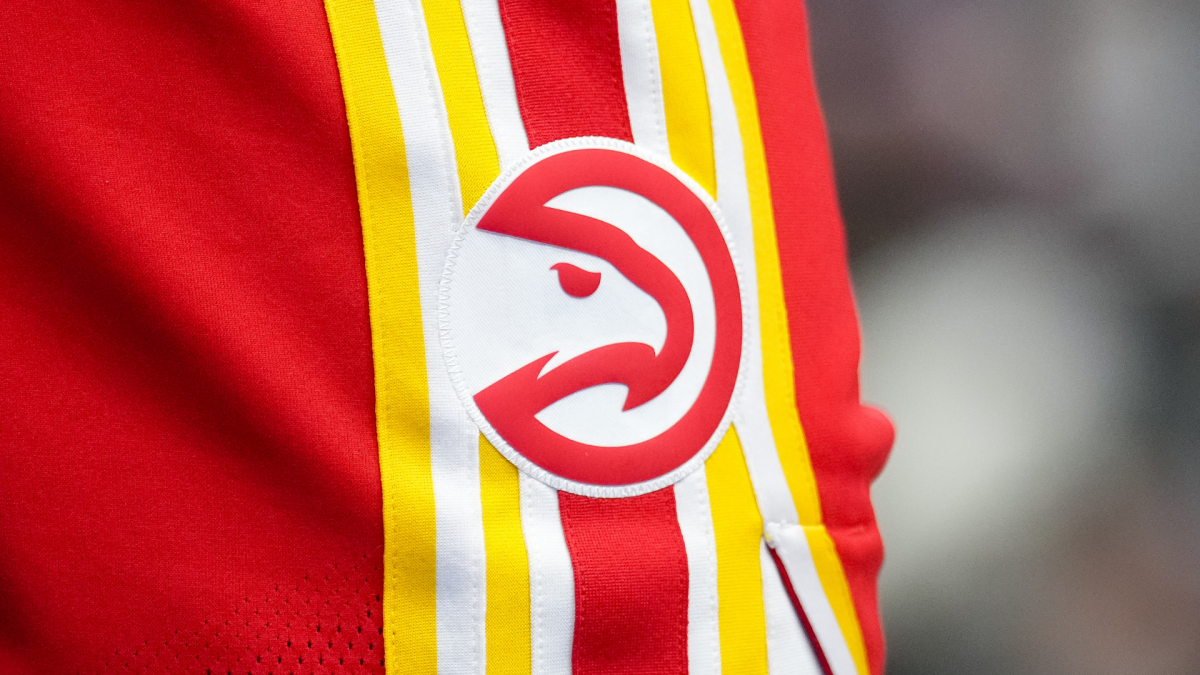 亚特兰大老鹰“魔幻之城”之夜引争议,NBA球员公开反对 亚特兰大老鹰“魔幻之城”之夜引争议,NBA球员公开反对